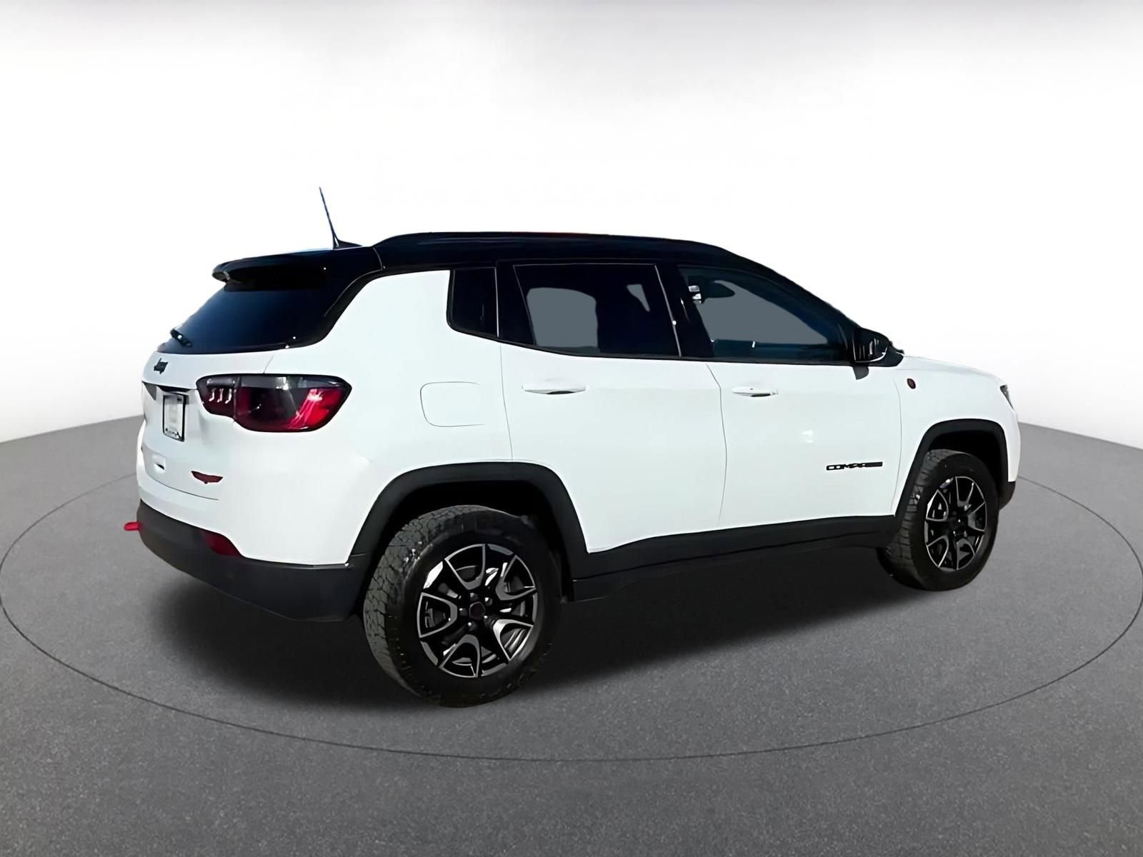Thumbnail: 2025 Jeep Compass - 14
