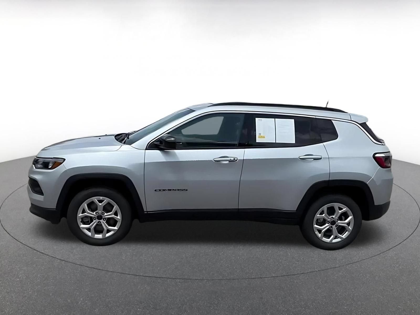 Thumbnail: 2025 Jeep Compass - 9