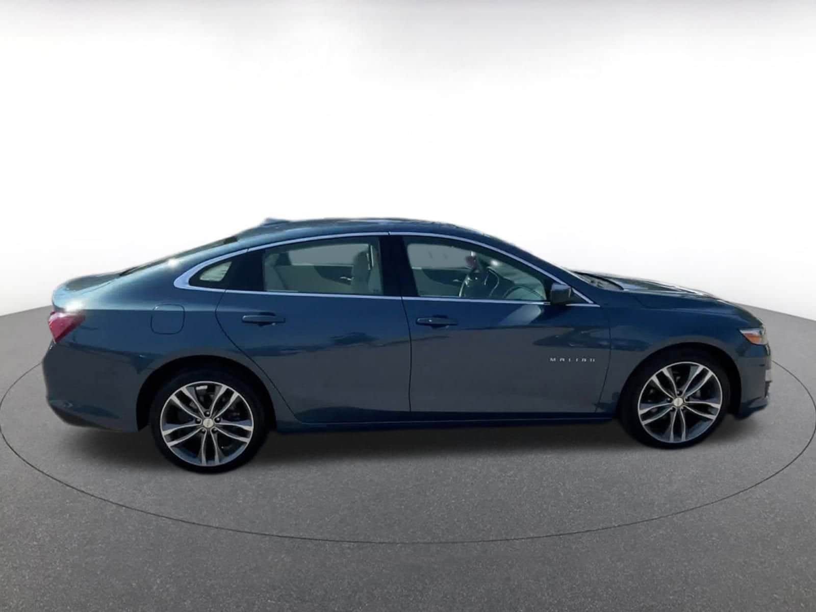 Thumbnail: 2024 Chevrolet Malibu - 16