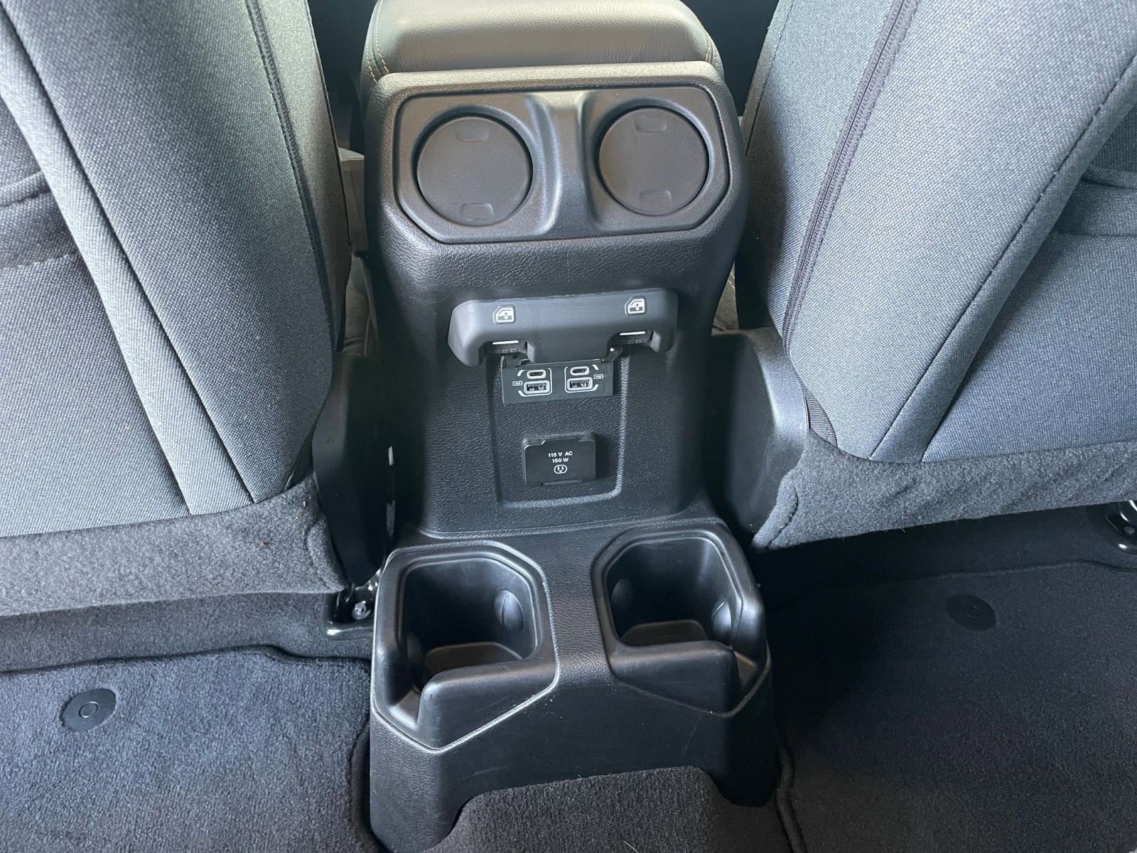 Thumbnail: 2025 Jeep Wrangler - 23