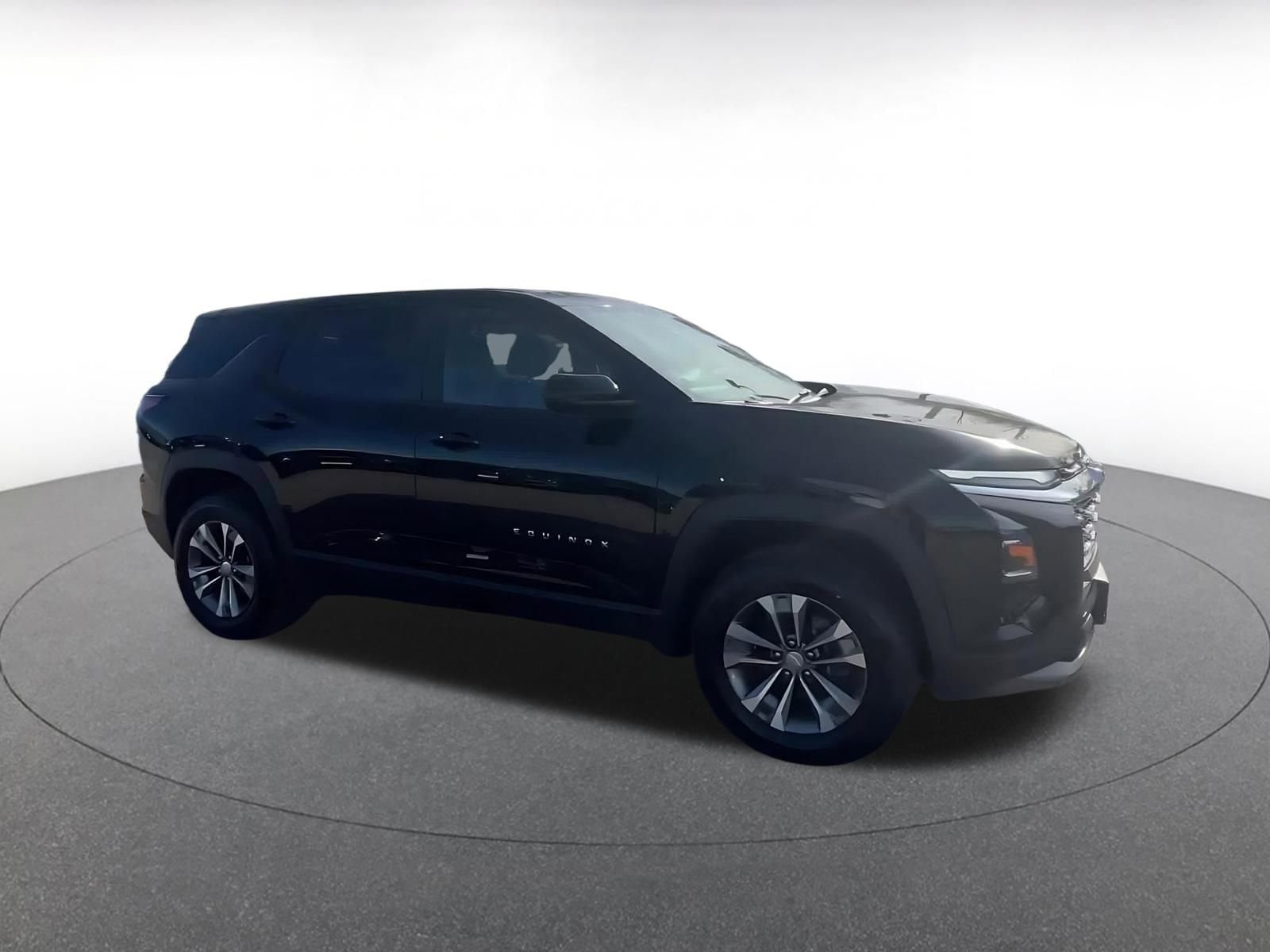 Thumbnail: 2025 Chevrolet Equinox - 2