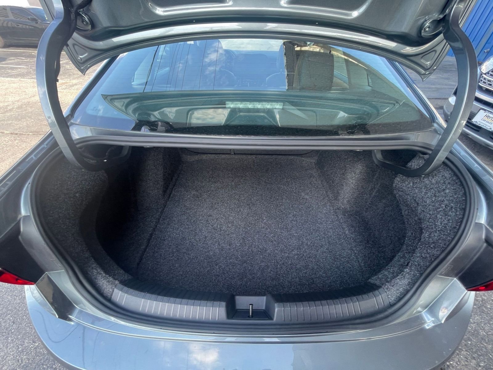 Thumbnail: 2025 Volkswagen Jetta - 30