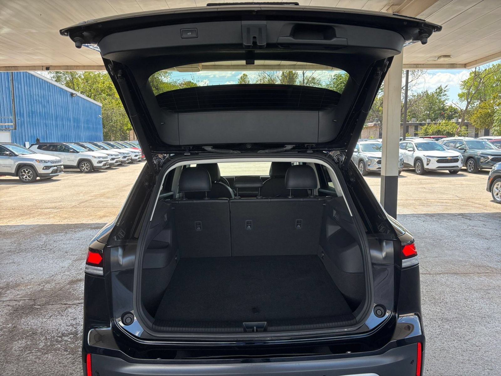 Thumbnail: 2026 Volkswagen Tiguan - 32