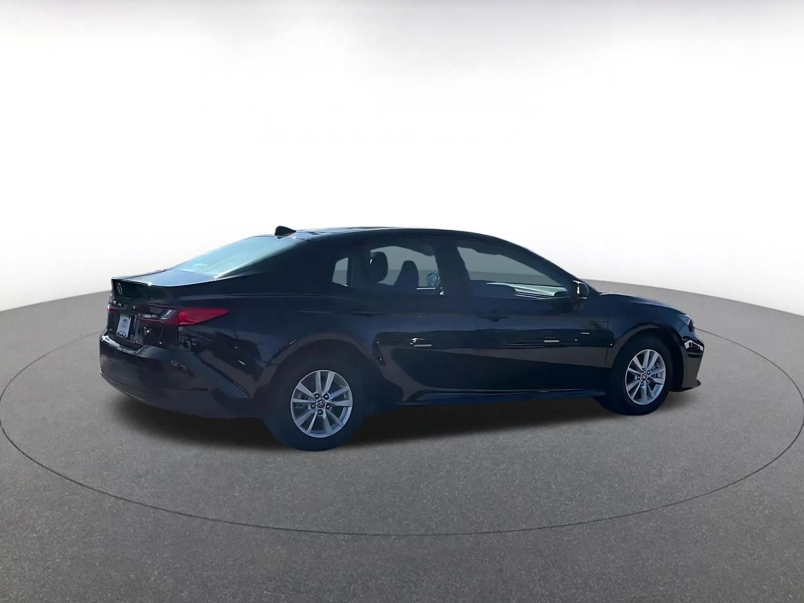 Thumbnail: 2025 Toyota Camry - 15