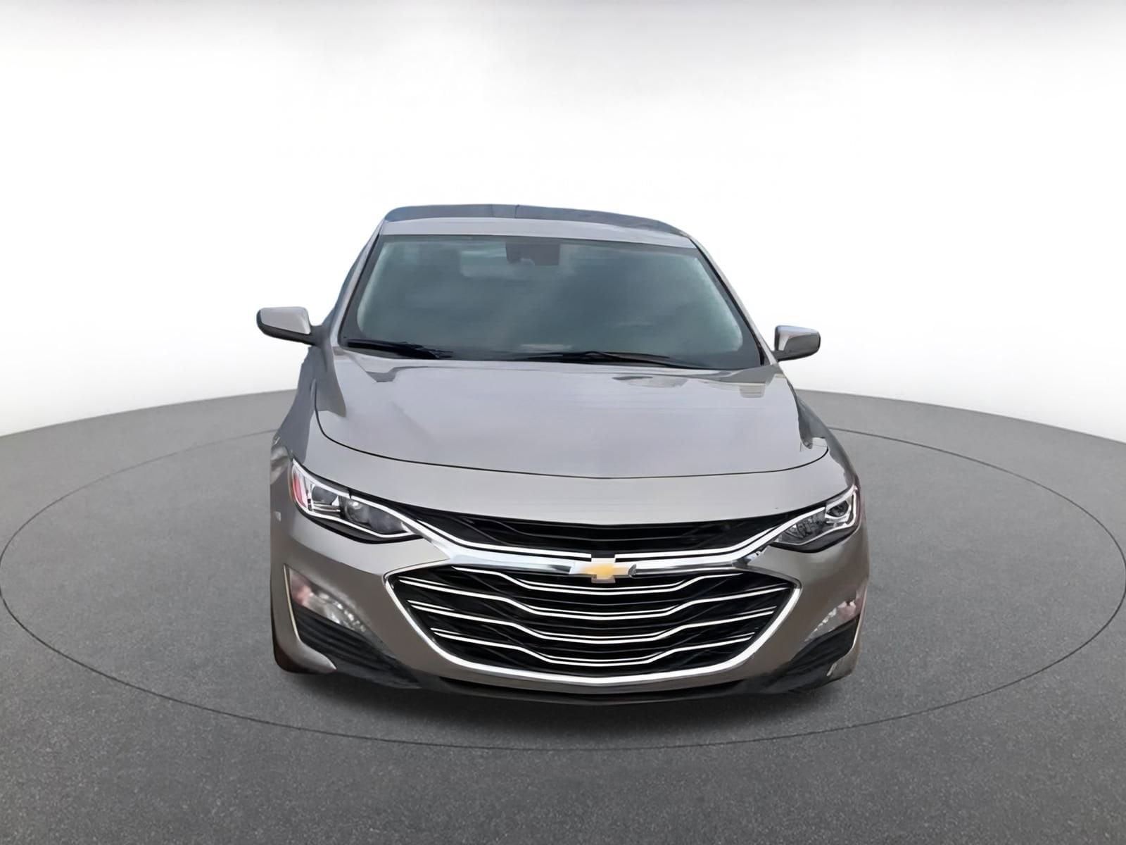 Thumbnail: 2024 Chevrolet Malibu - 4
