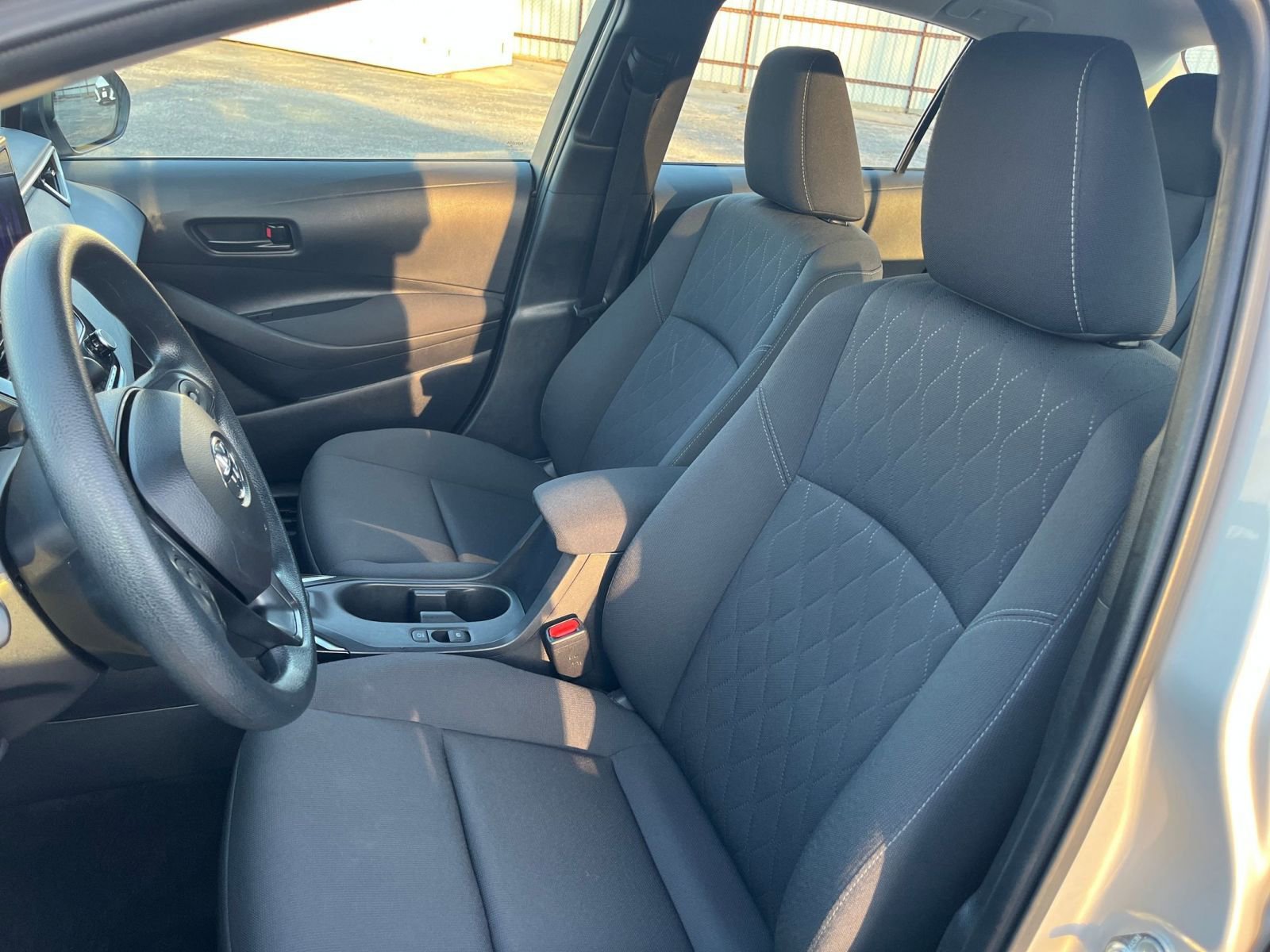 Thumbnail: 2025 Toyota Corolla - 25