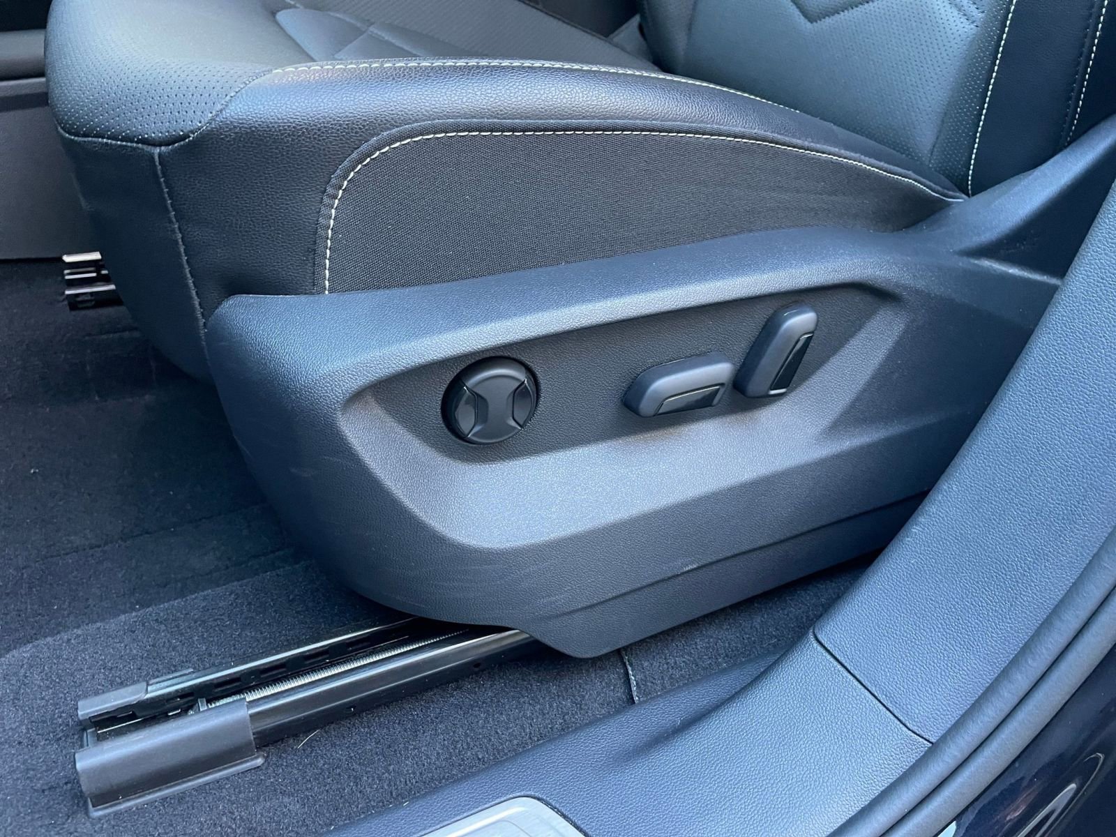 Thumbnail: 2025 Volkswagen Atlas - 23