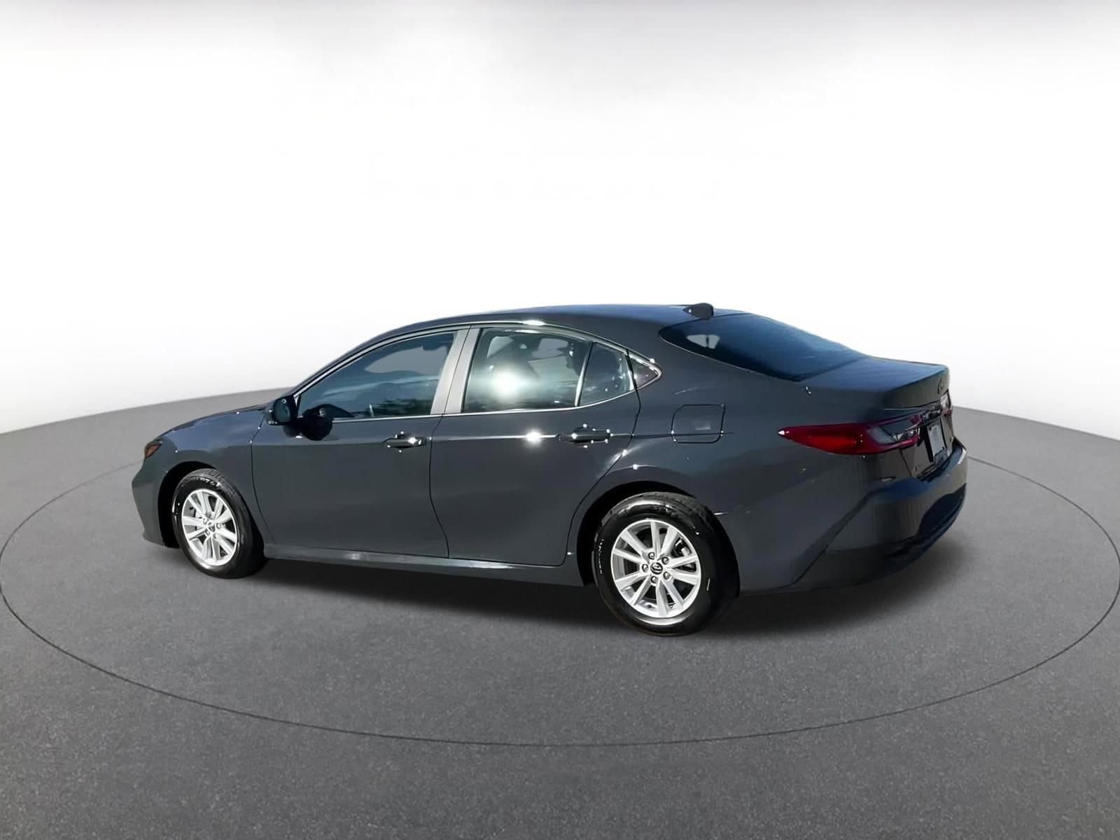 Thumbnail: 2025 Toyota Camry - 7