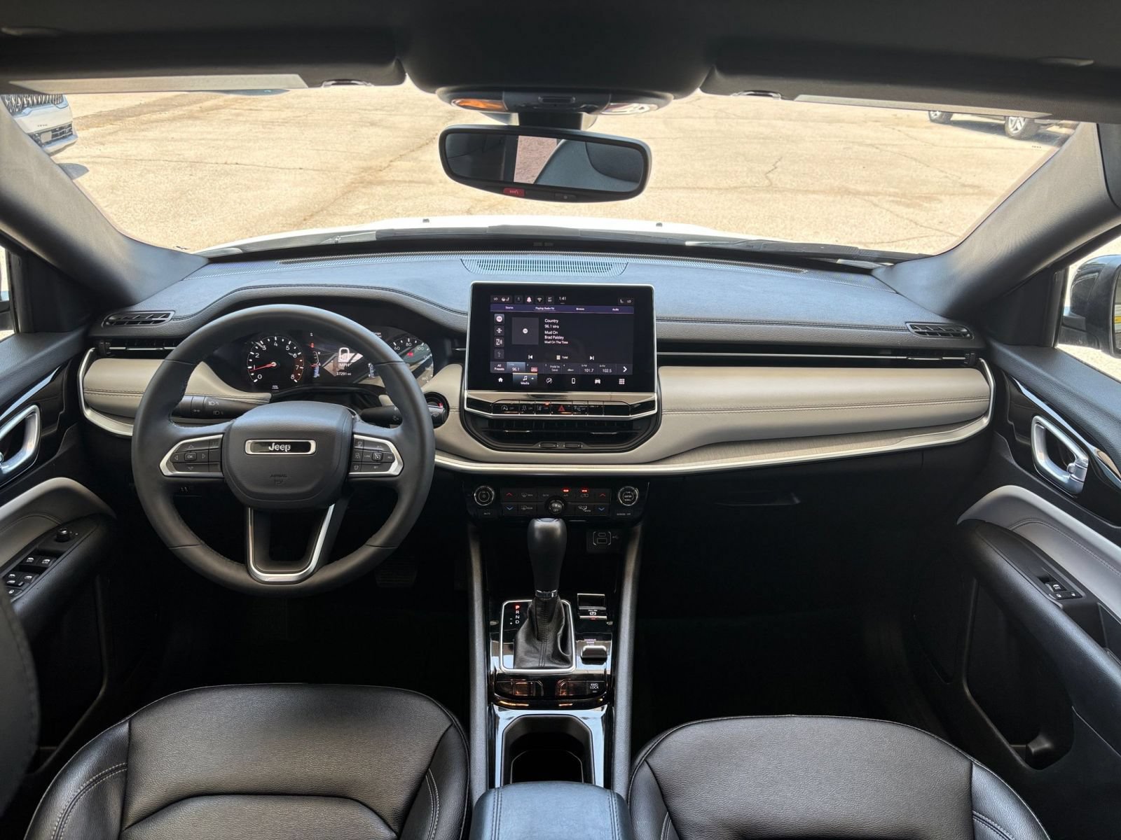 Thumbnail: 2025 Jeep Compass - 29