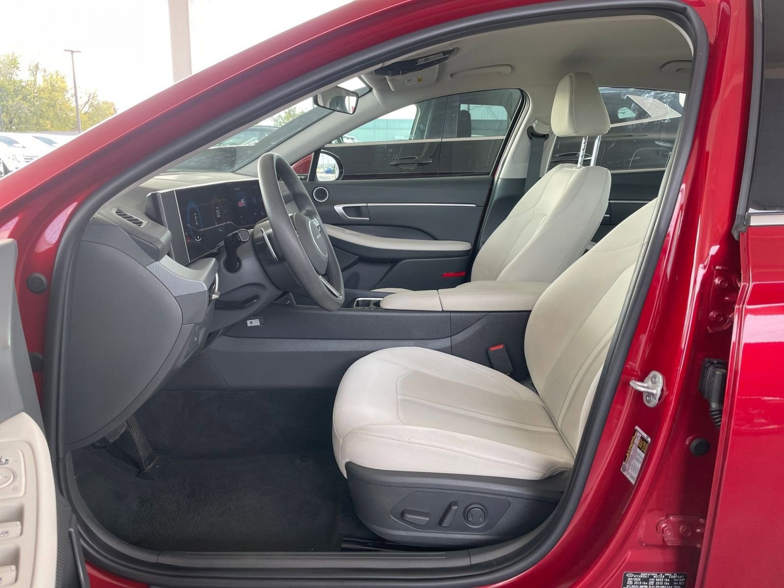 Thumbnail: 2025 Hyundai Sonata - 25