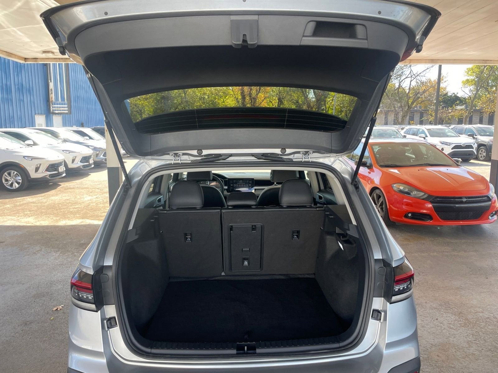 Thumbnail: 2025 Volkswagen Taos - 31