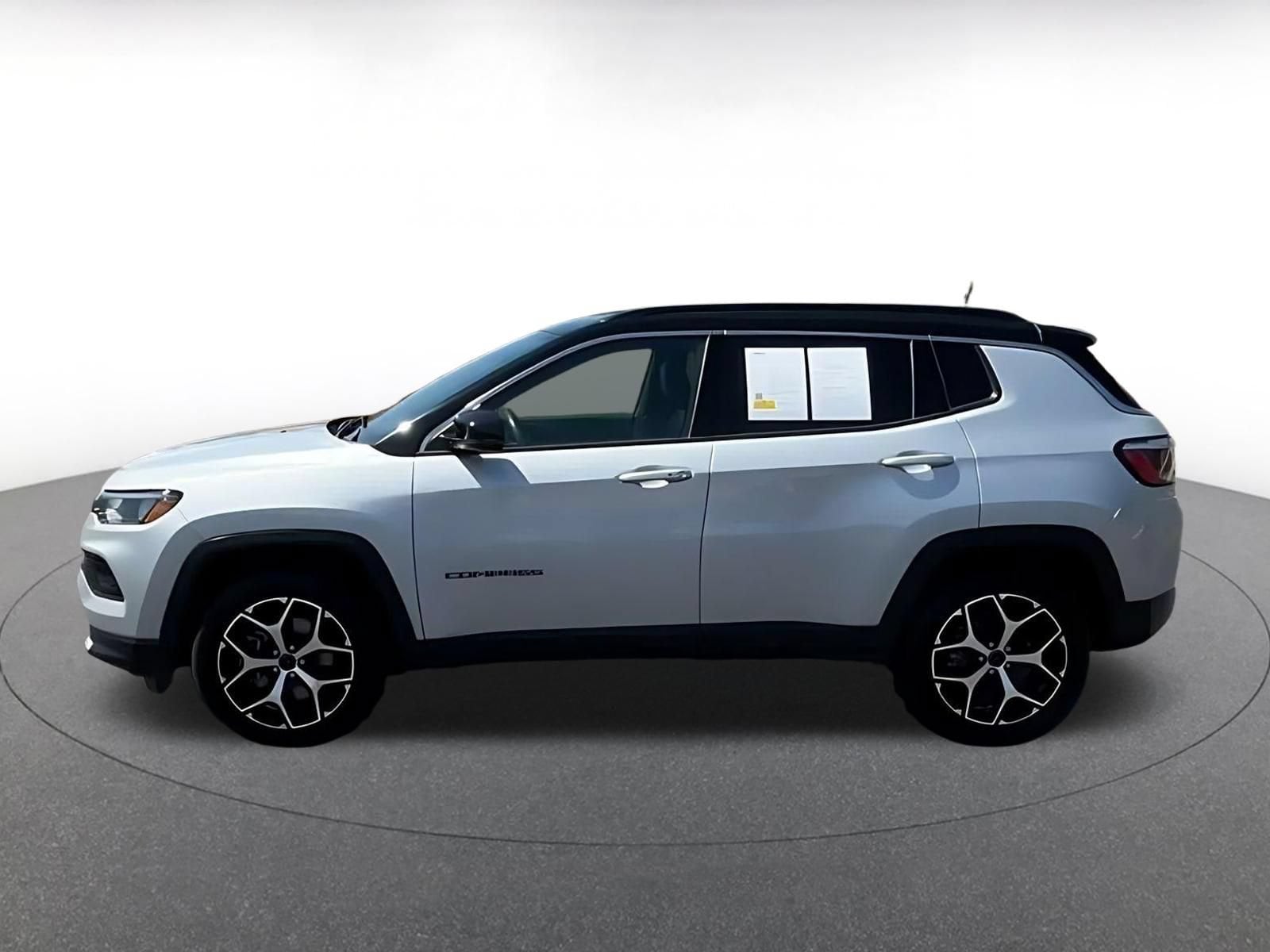 Thumbnail: 2025 Jeep Compass - 8