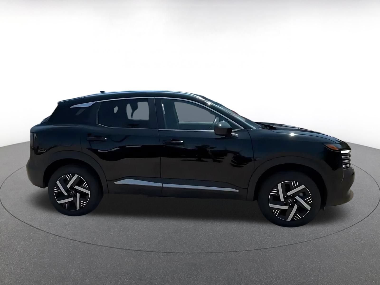 Thumbnail: 2026 Nissan Kicks - 15