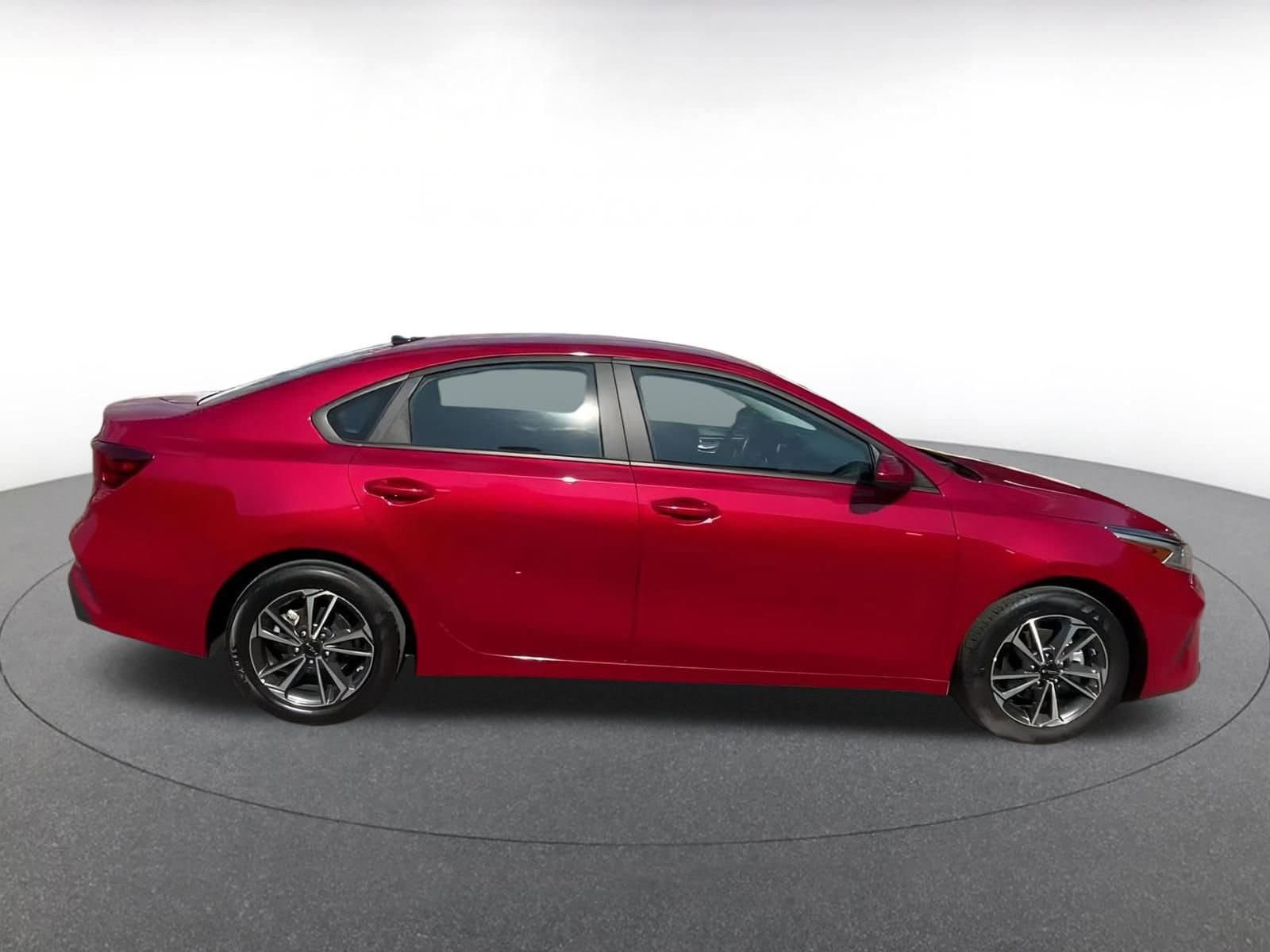 Thumbnail: 2024 Kia Forte - 16