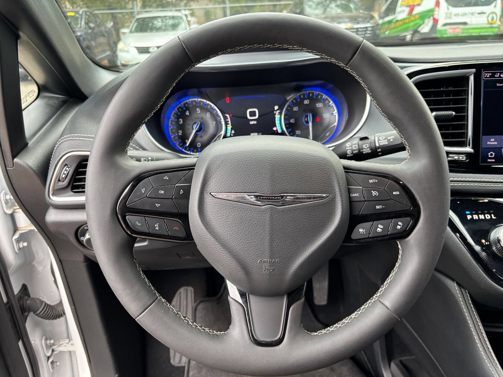 Thumbnail: 2025 Chrysler Pacifica - 30
