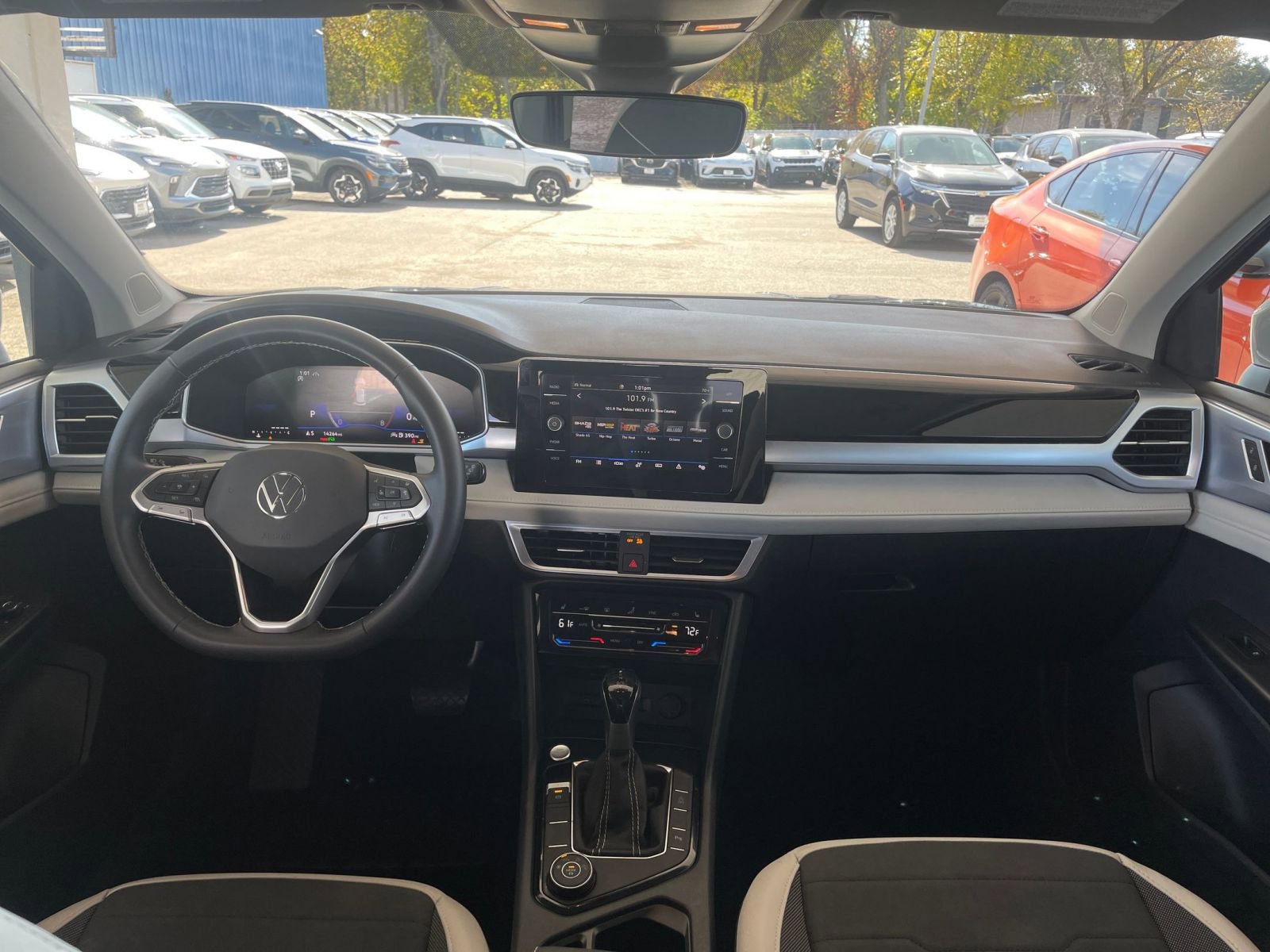 Thumbnail: 2025 Volkswagen Taos - 33