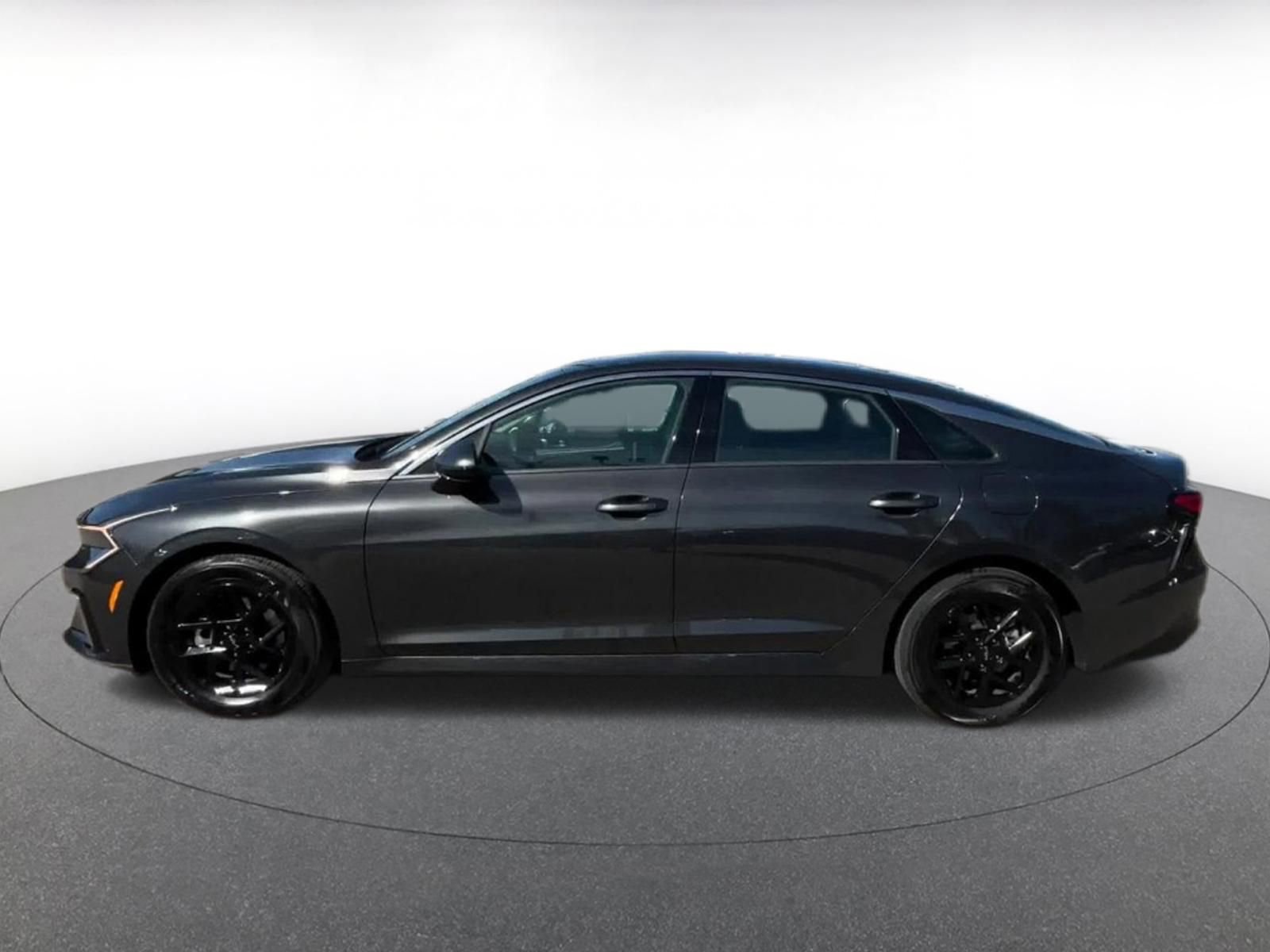 Thumbnail: 2025 Kia K5 - 9