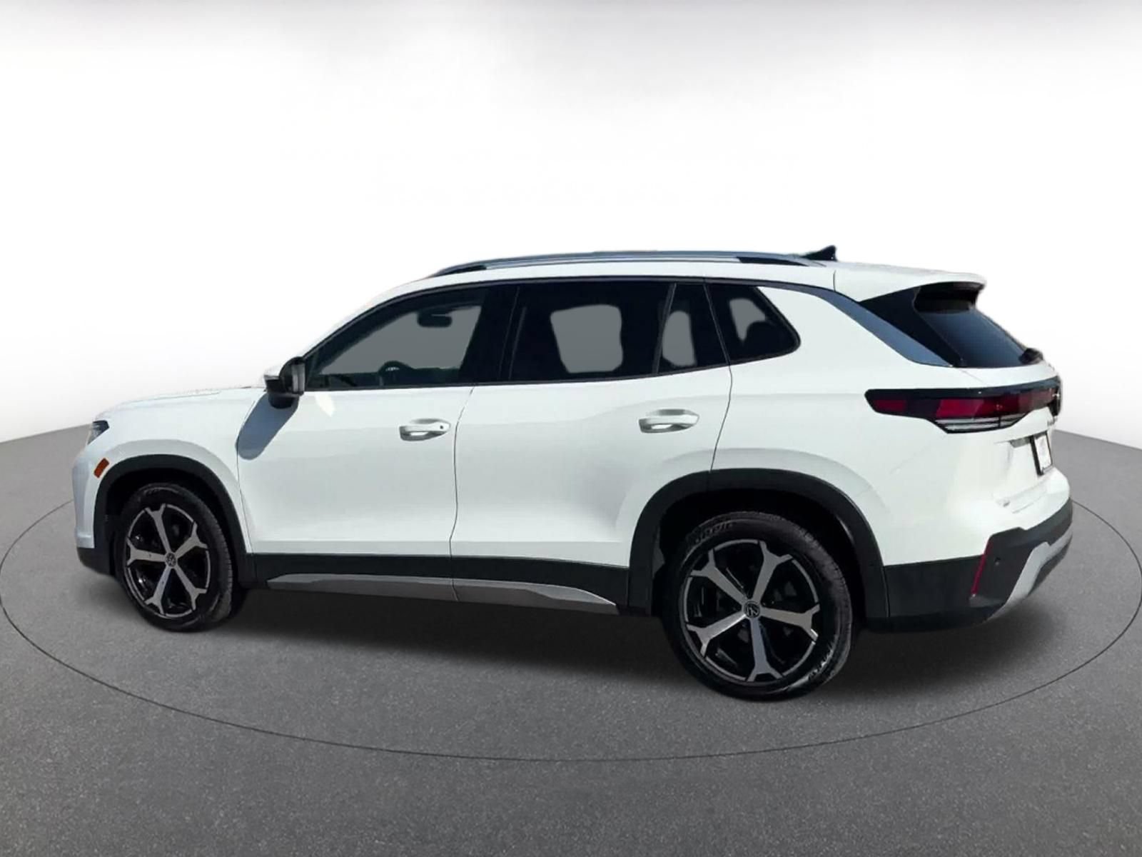 Thumbnail: 2026 Volkswagen Tiguan - 9