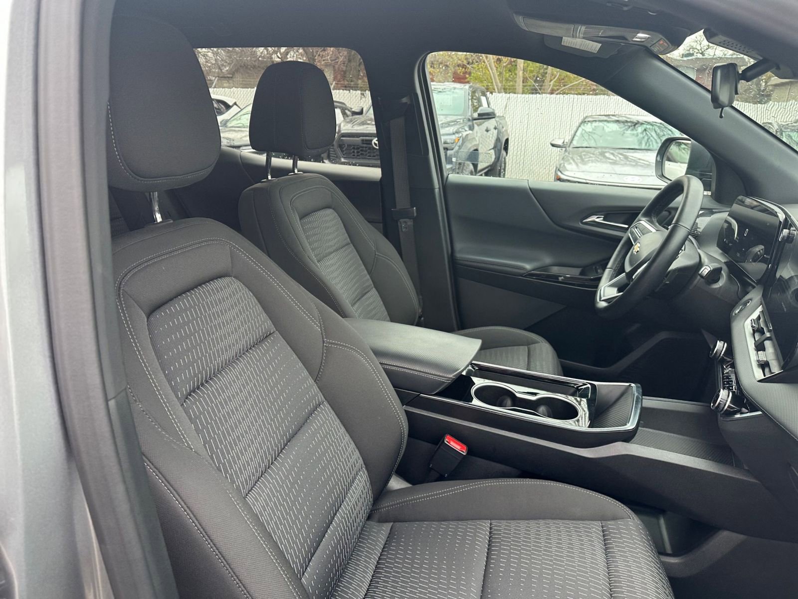 Thumbnail: 2025 Chevrolet Equinox - 35