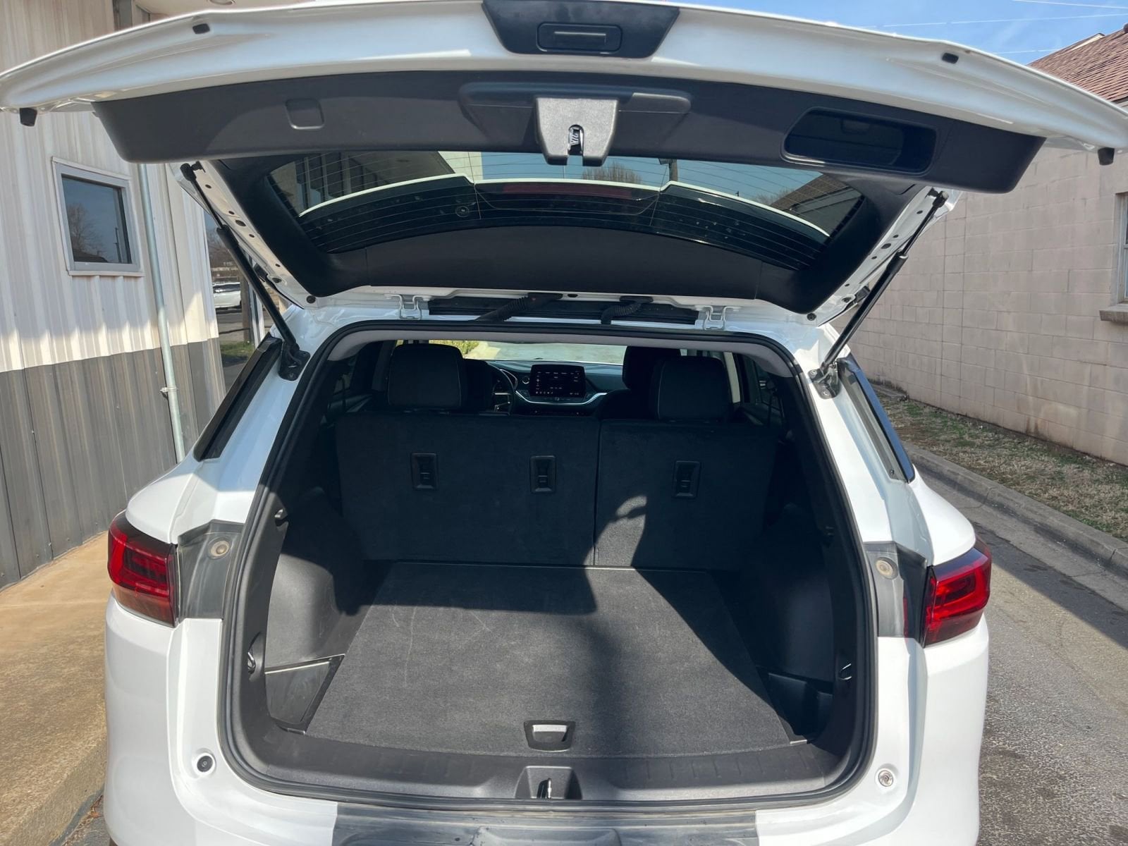 Thumbnail: 2025 Chevrolet Blazer - 32