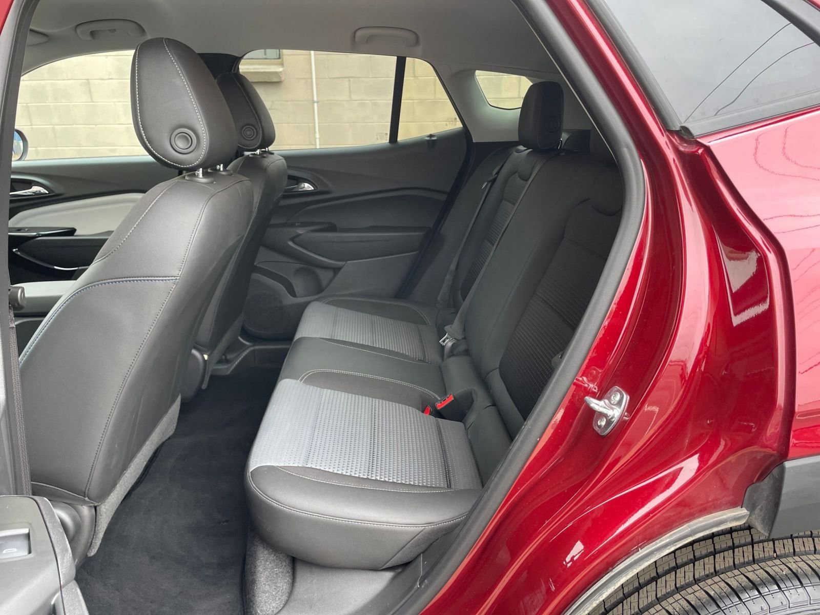 Thumbnail: 2025 Chevrolet Trax - 24