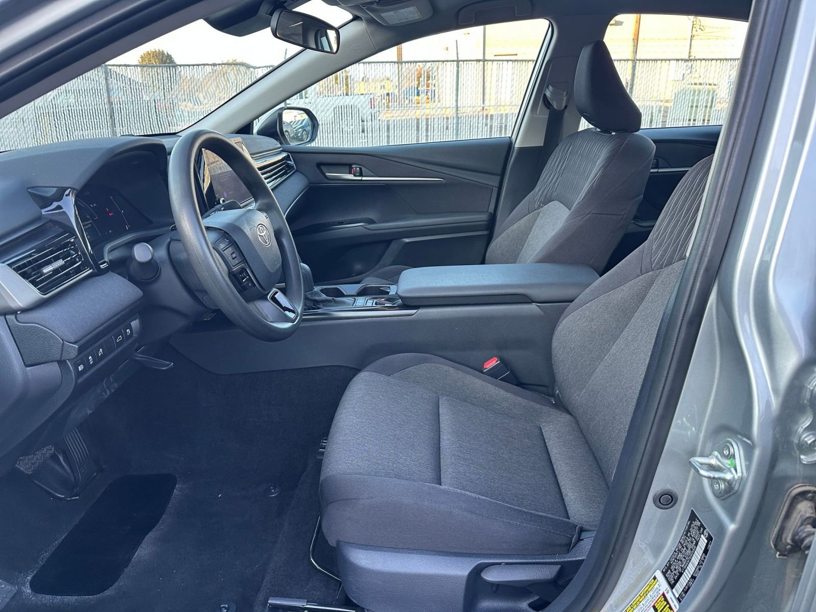 Thumbnail: 2025 Toyota Camry - 25