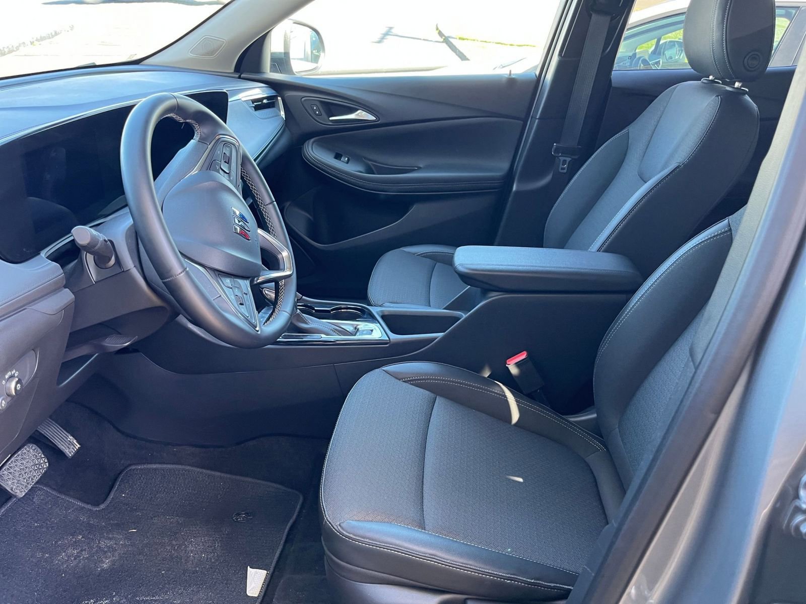 Thumbnail: 2025 Buick Encore GX - 25