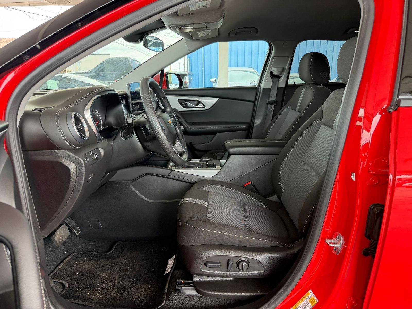 Thumbnail: 2025 Chevrolet Blazer - 28