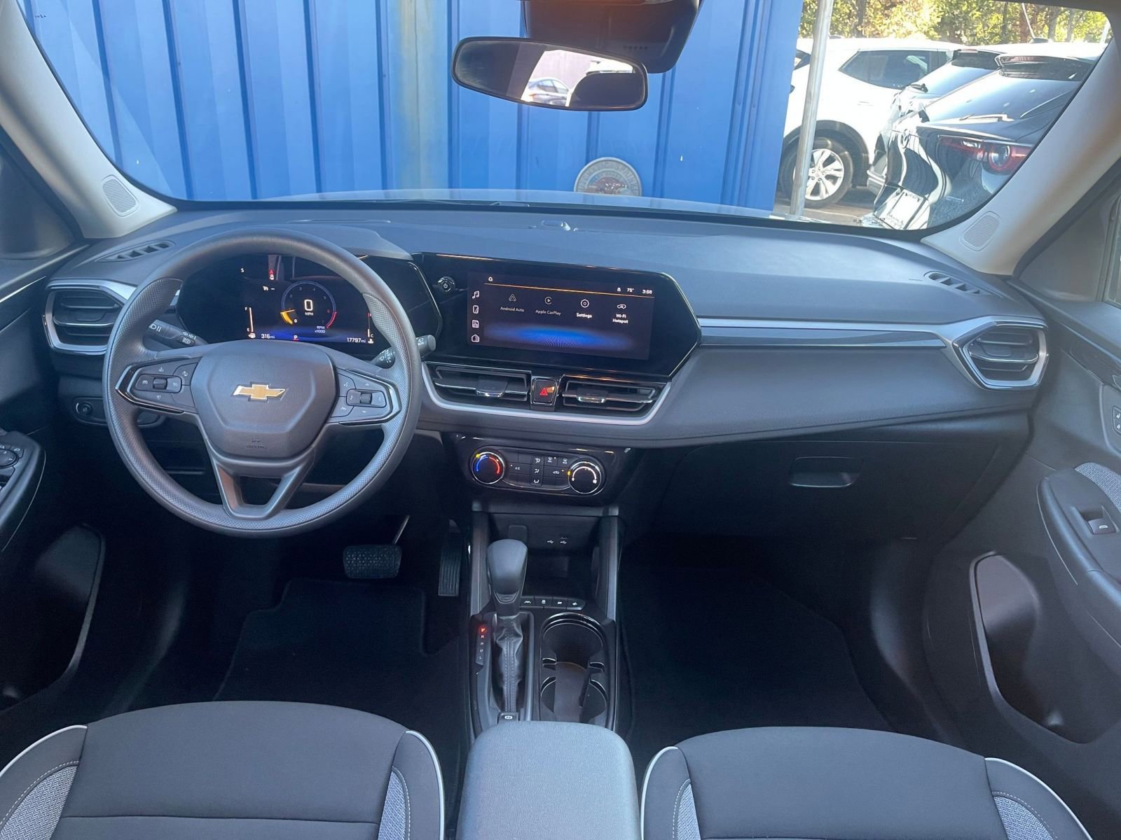 Thumbnail: 2025 Chevrolet TrailBlazer - 31