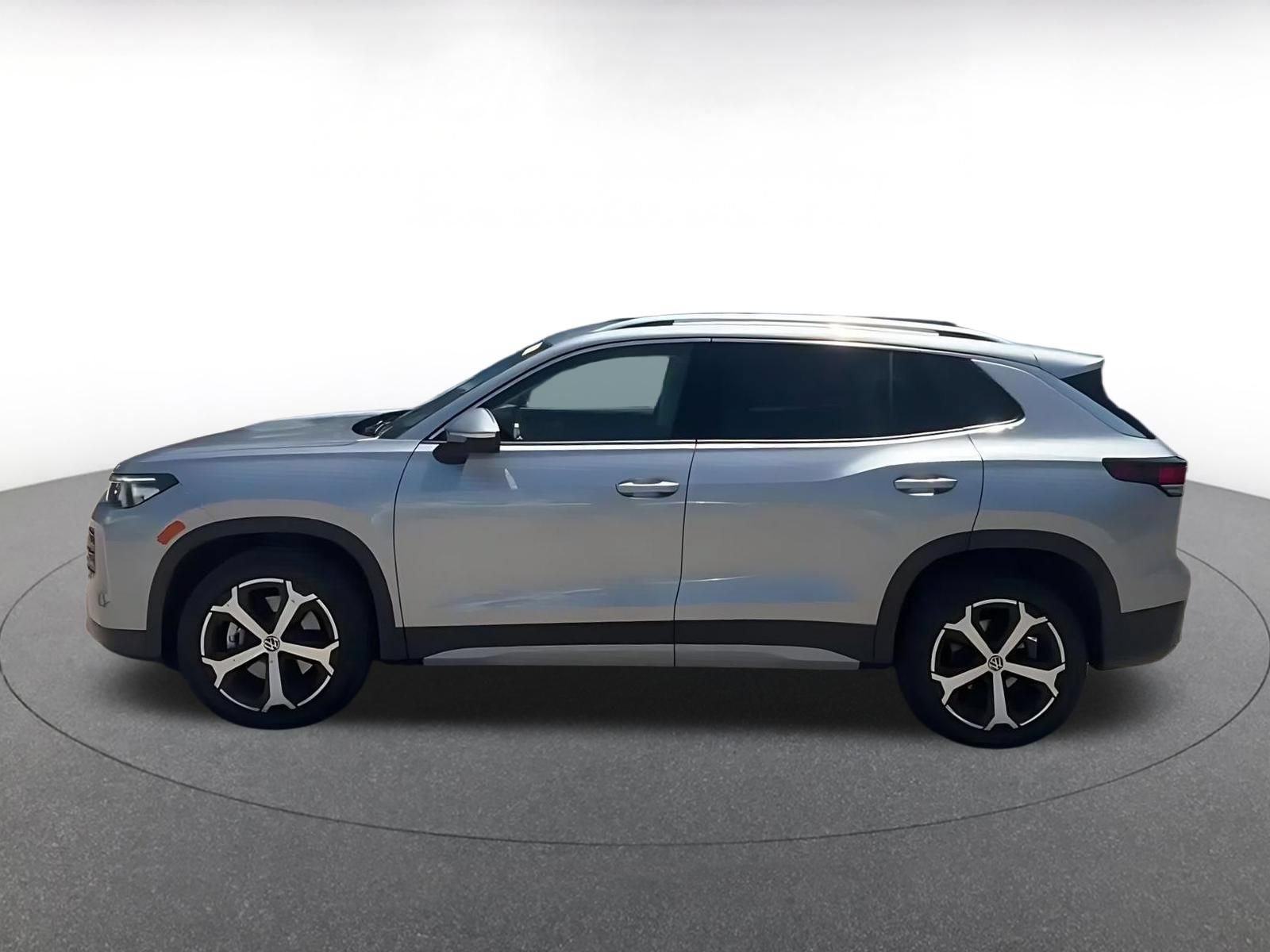 Thumbnail: 2026 Volkswagen Tiguan - 8