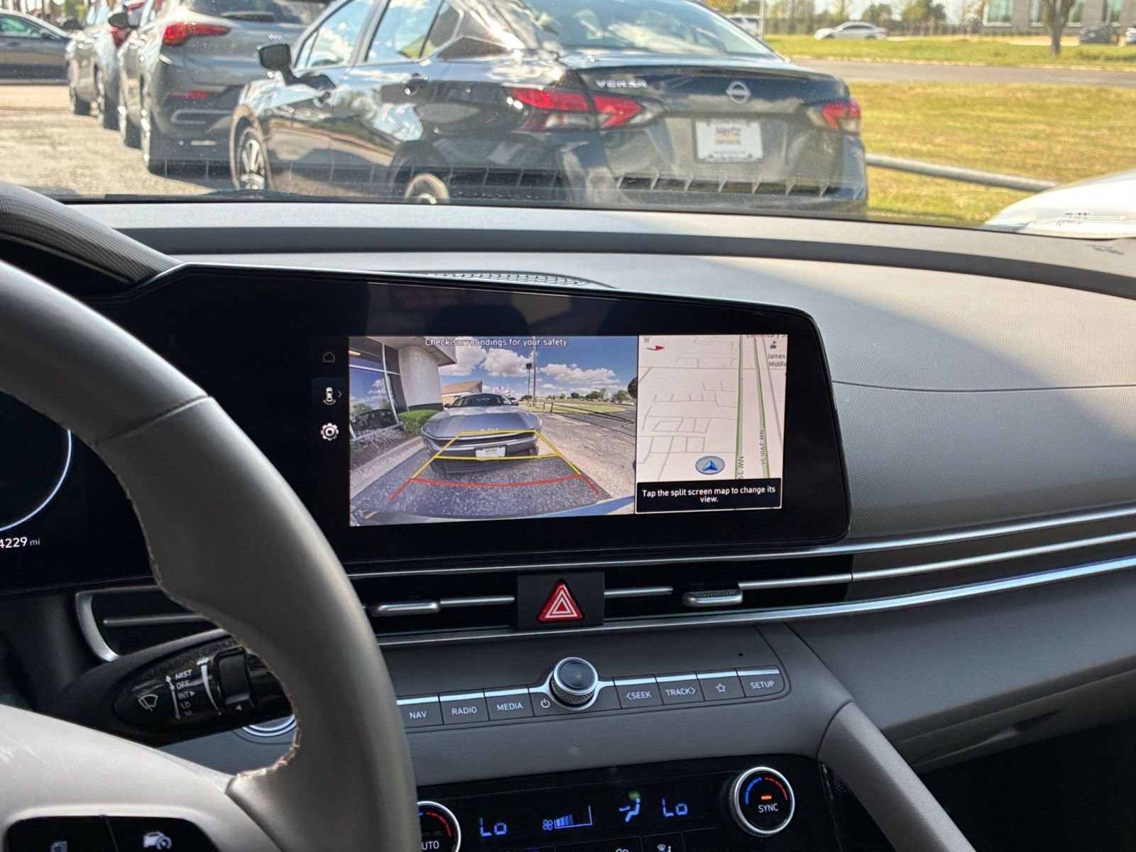 Thumbnail: 2025 Hyundai Elantra - 23