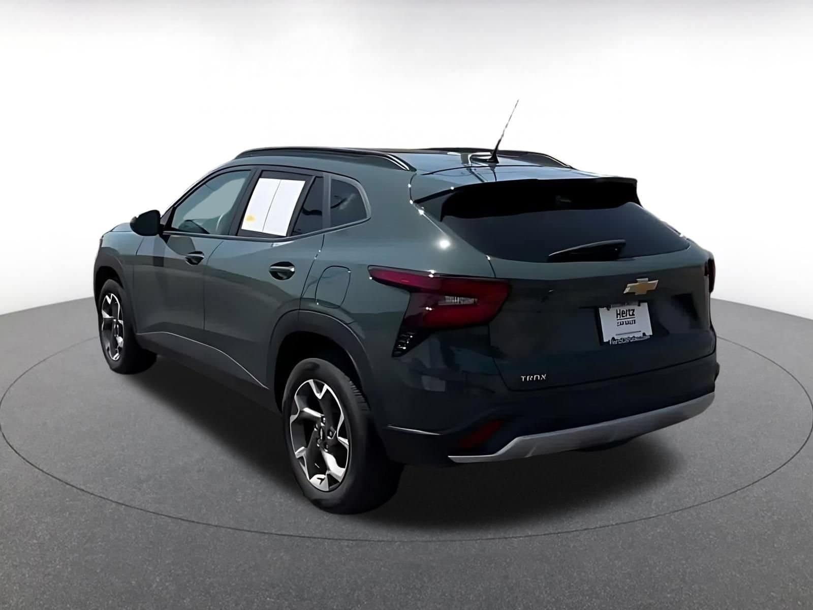 Thumbnail: 2025 Chevrolet Trax - 10