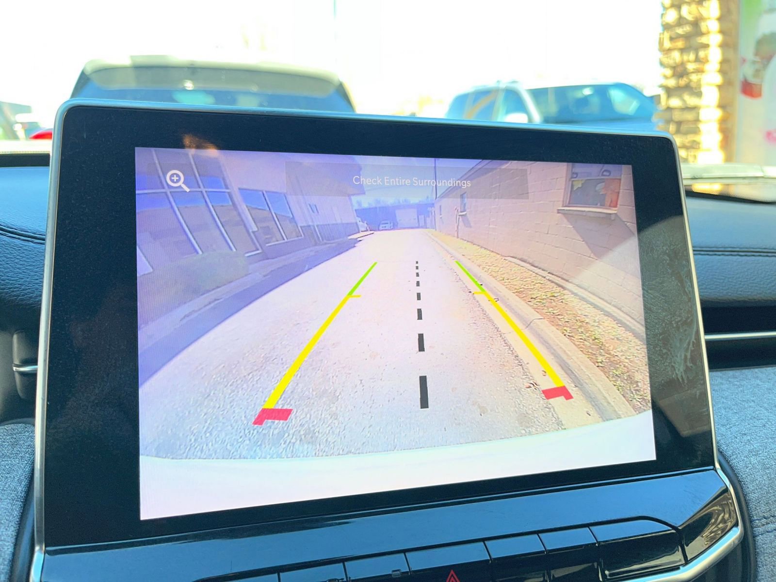 Thumbnail: 2023 Jeep Compass - 17