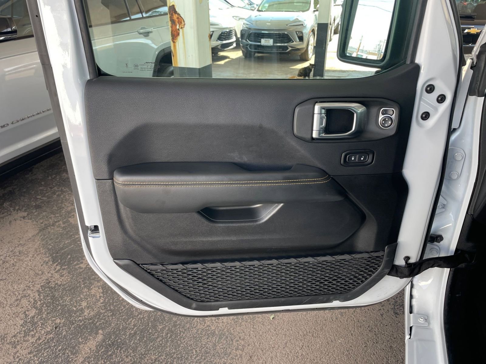 Thumbnail: 2025 Jeep Wrangler - 20