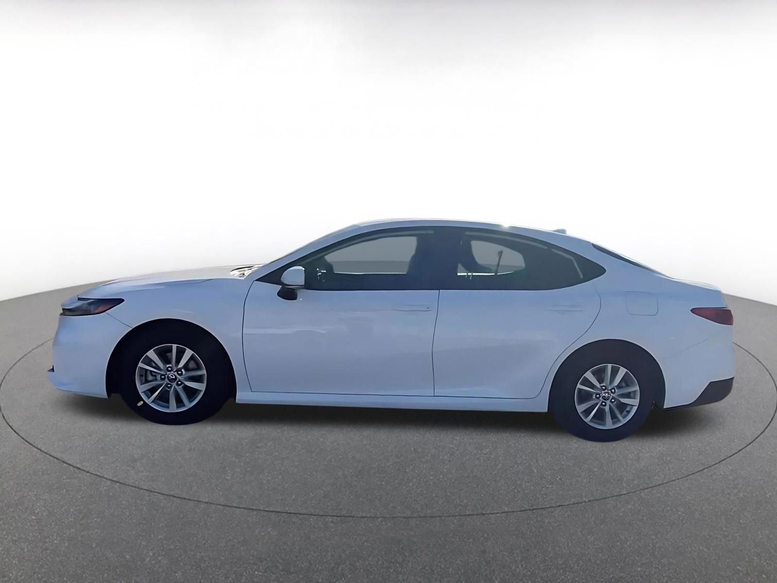 Thumbnail: 2025 Toyota Camry - 9