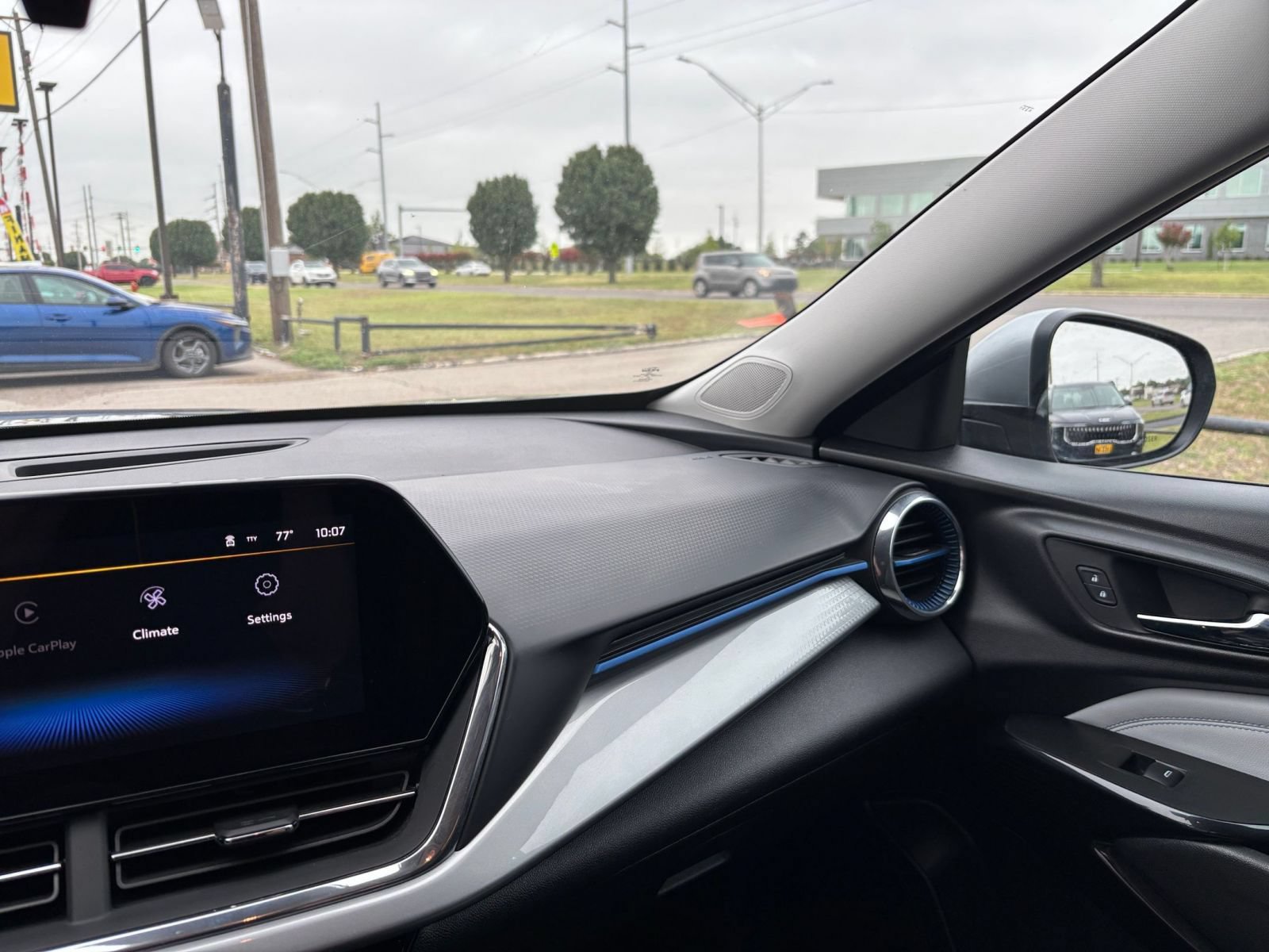 Thumbnail: 2025 Chevrolet Trax - 34