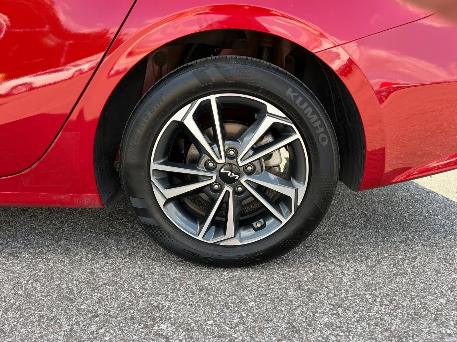 Thumbnail: 2024 Kia Forte - 28