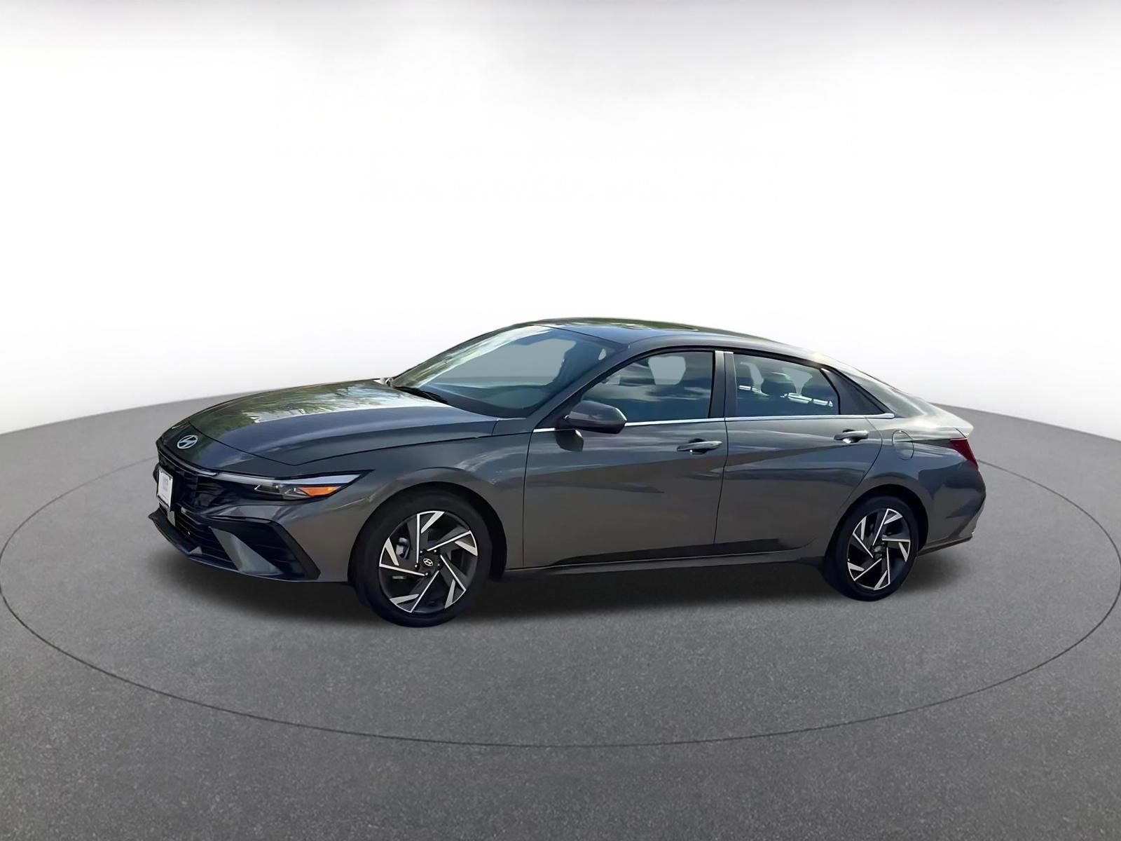 Thumbnail: 2025 Hyundai Elantra - 8