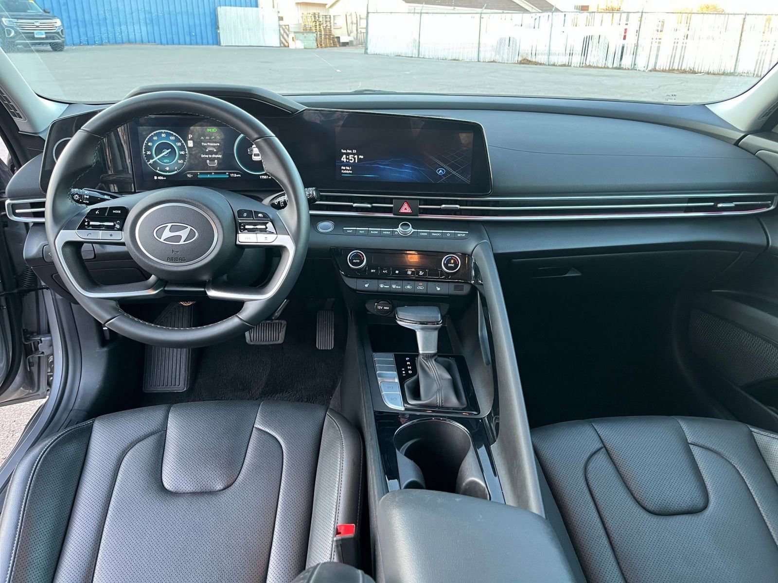 Thumbnail: 2025 Hyundai Elantra - 34