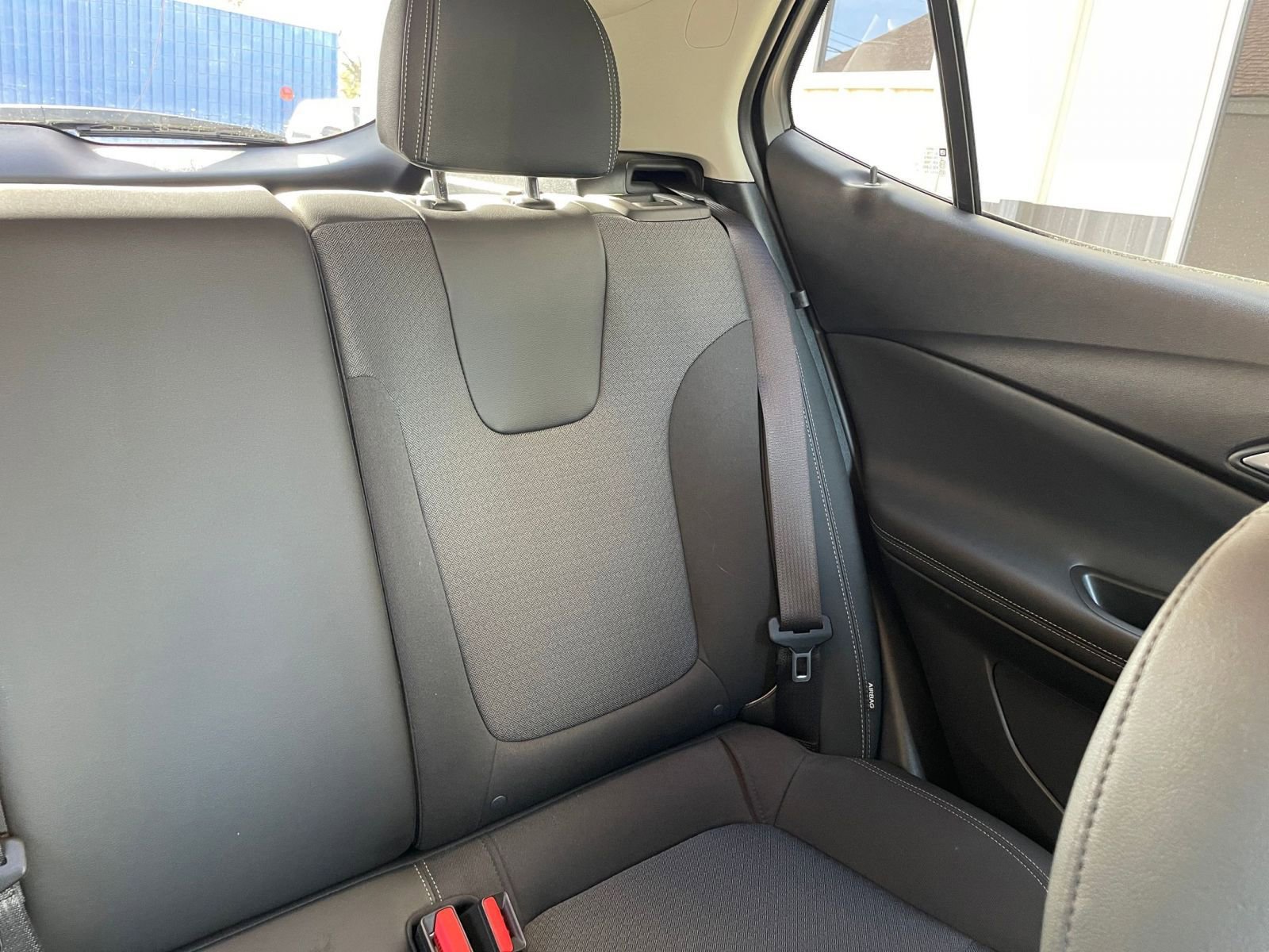 Thumbnail: 2025 Buick Encore GX - 35