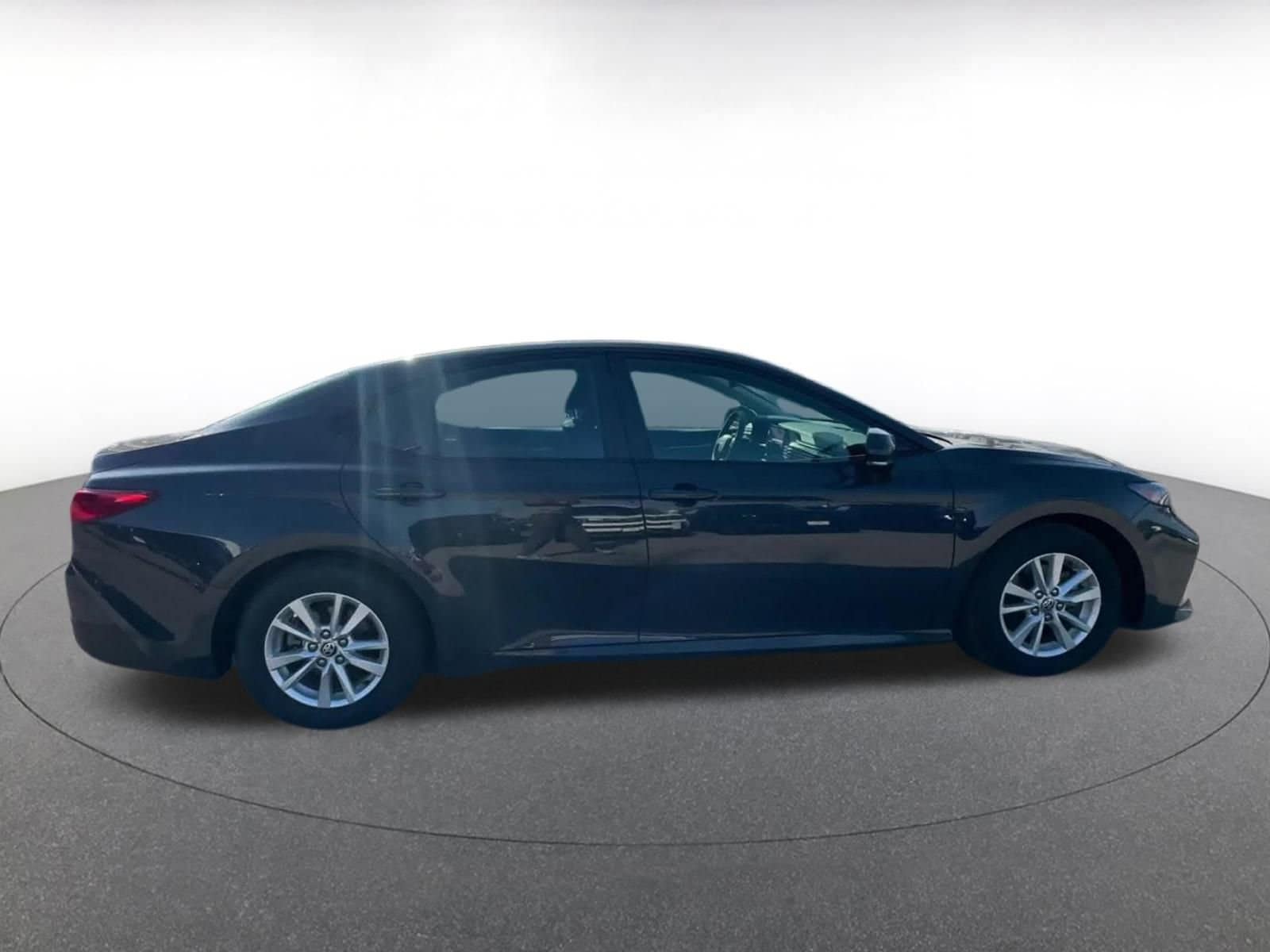 Thumbnail: 2025 Toyota Camry - 16