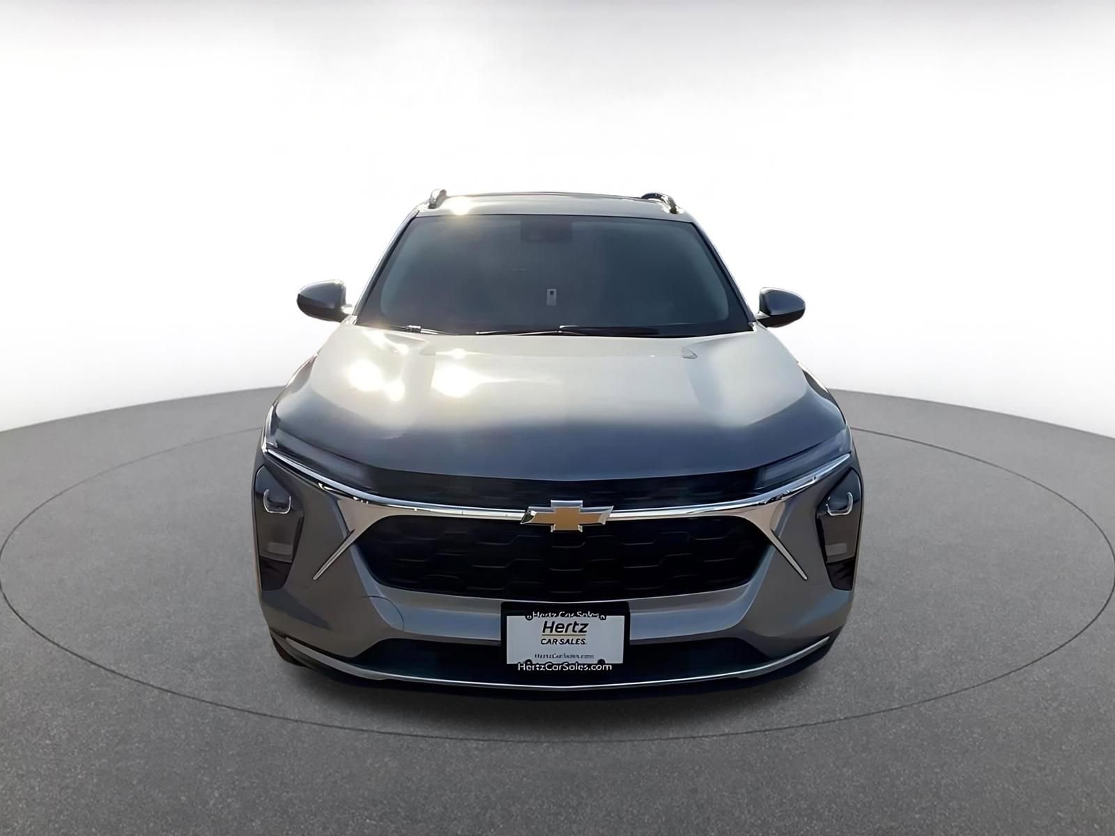 Thumbnail: 2025 Chevrolet Trax - 4