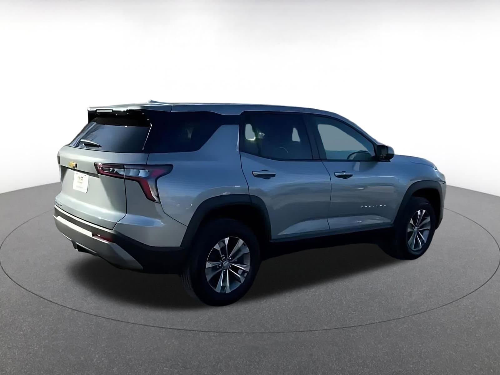 Thumbnail: 2025 Chevrolet Equinox - 14