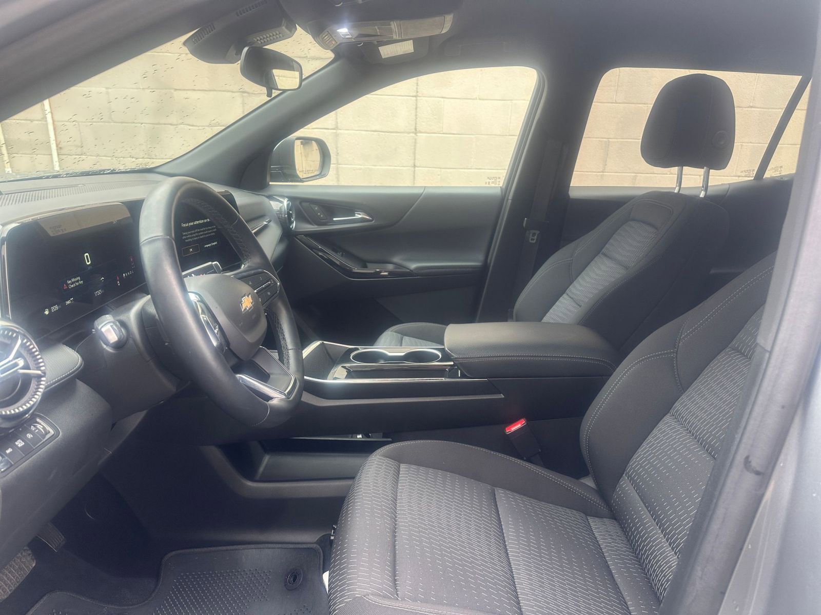 Thumbnail: 2025 Chevrolet Equinox - 25