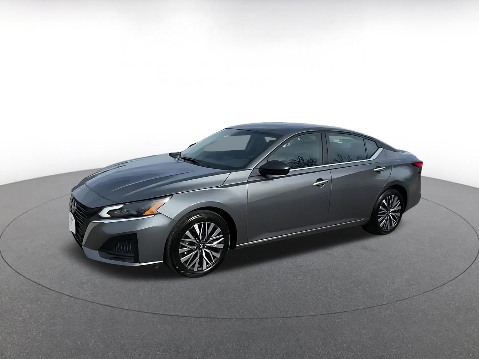 Thumbnail: 2025 Nissan Altima - 8