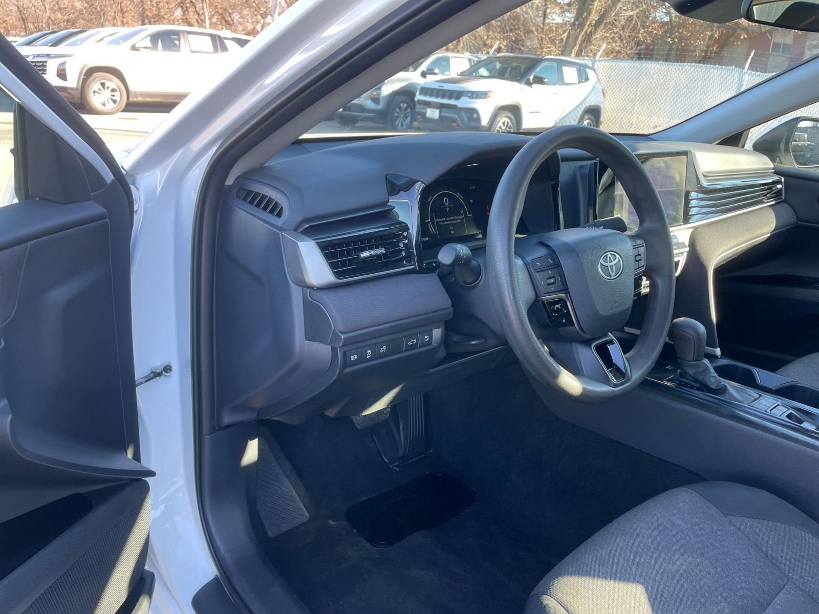 Thumbnail: 2025 Toyota Camry - 34