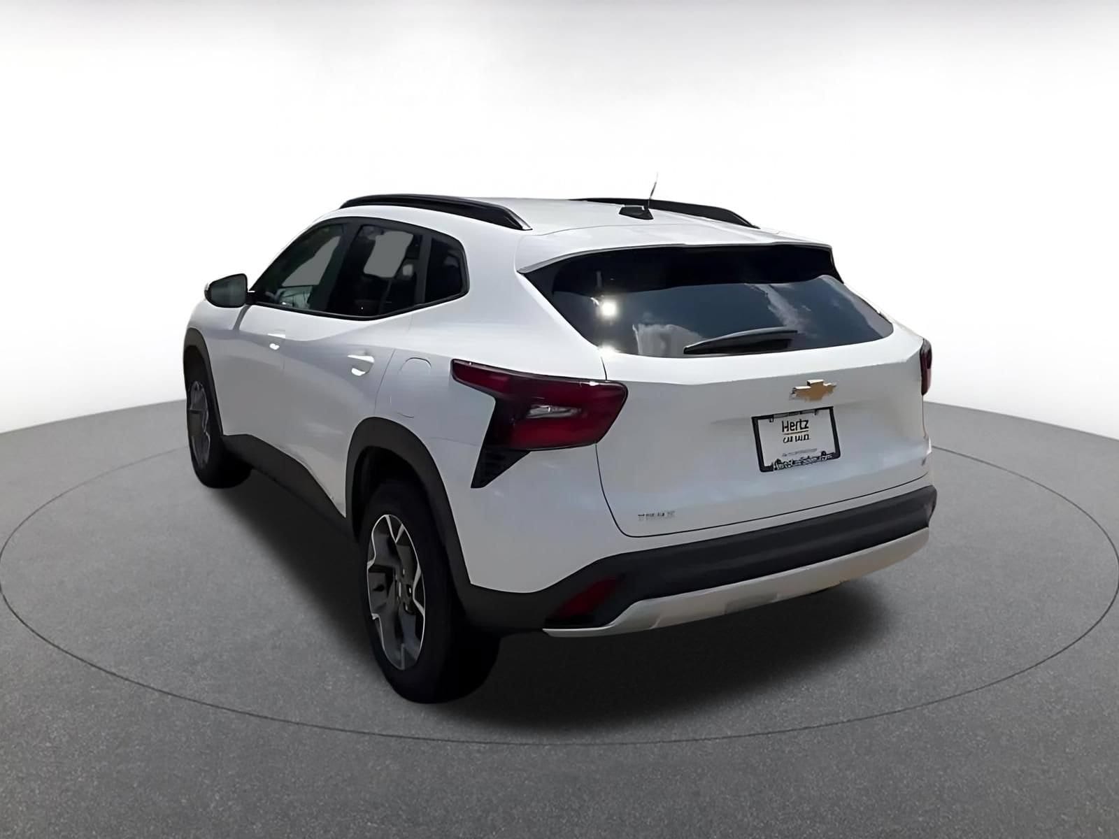 Thumbnail: 2025 Chevrolet Trax - 10