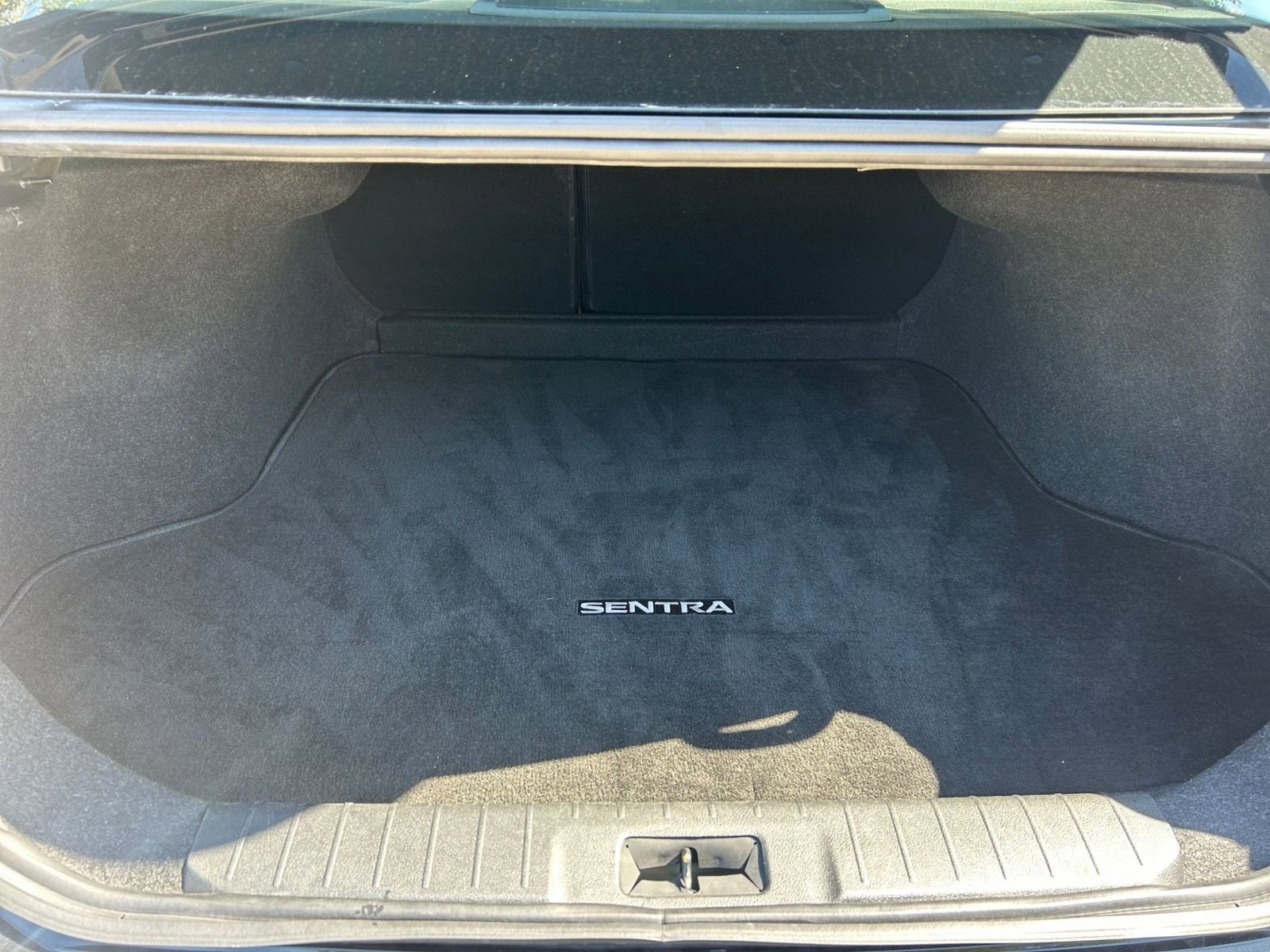 2024 Nissan Sentra SV 27