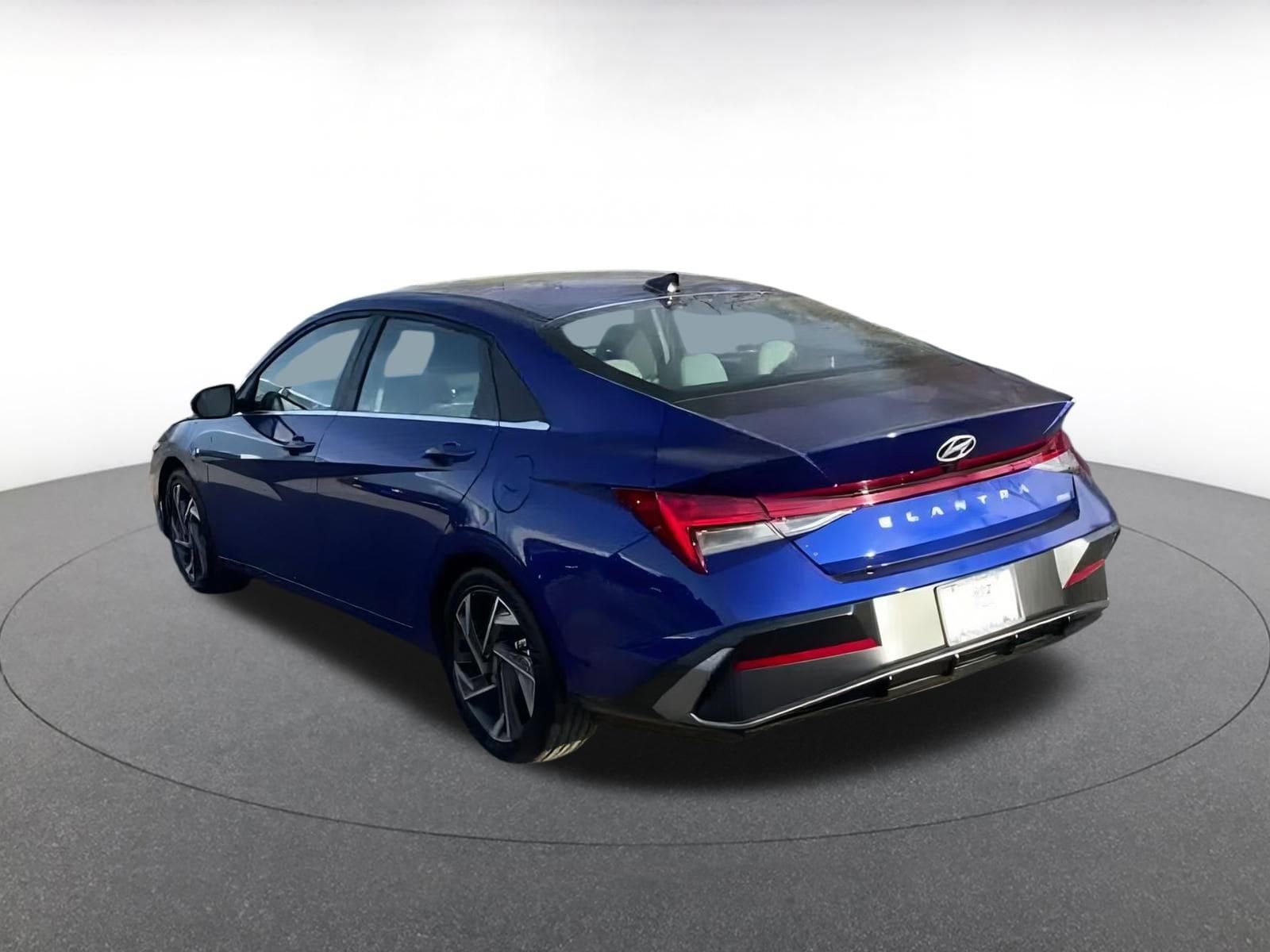 Thumbnail: 2025 Hyundai Elantra - 8