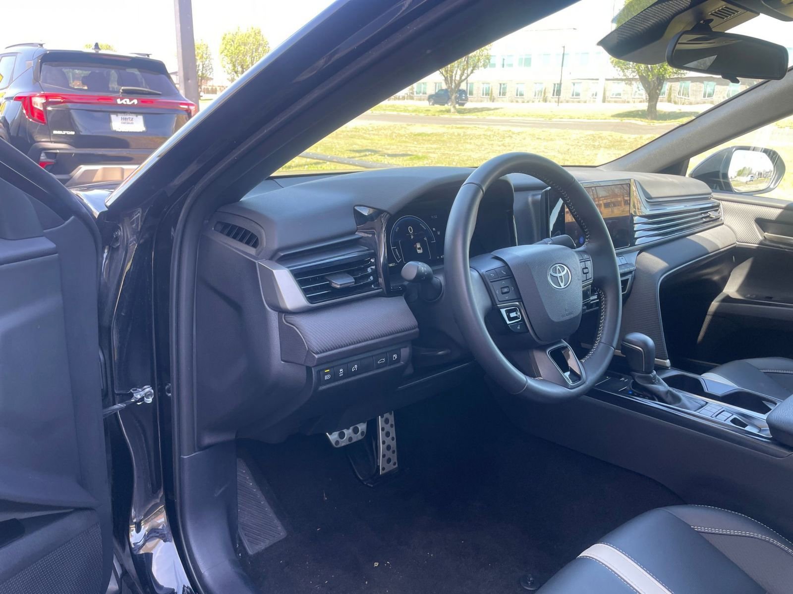 Thumbnail: 2025 Toyota Camry - 35